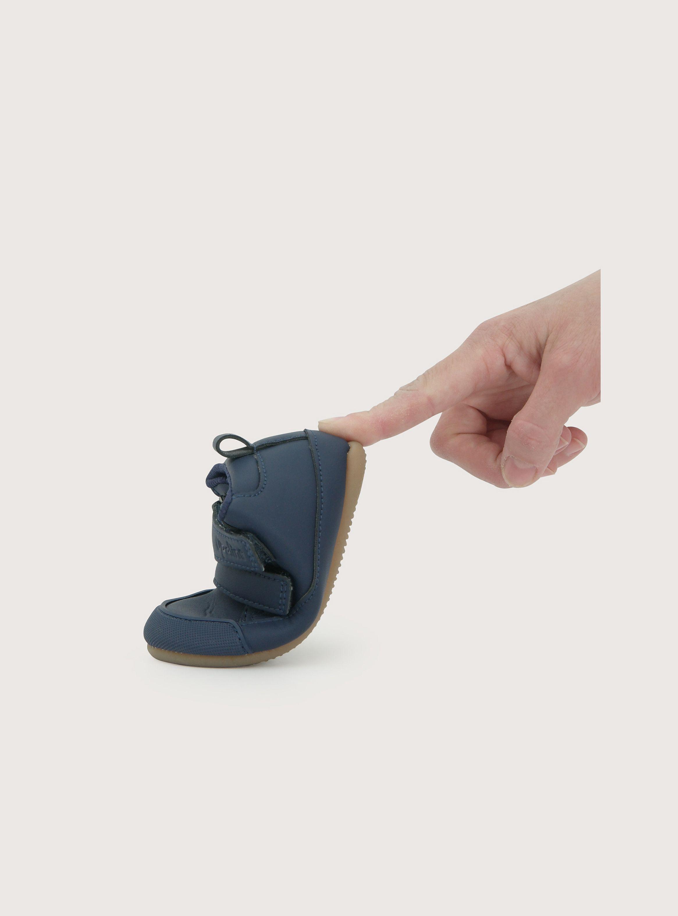 Zapatilla ultra flexible azul de niño-6