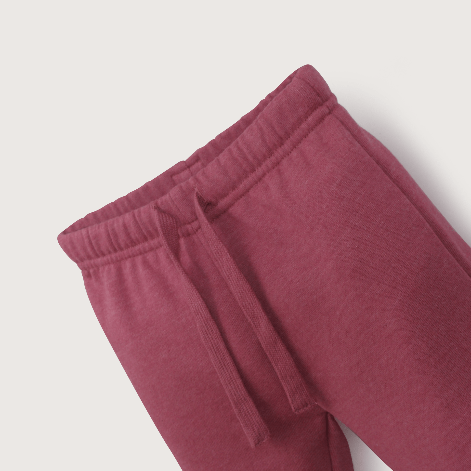 Pantalón de buzo burdeo de niña-3