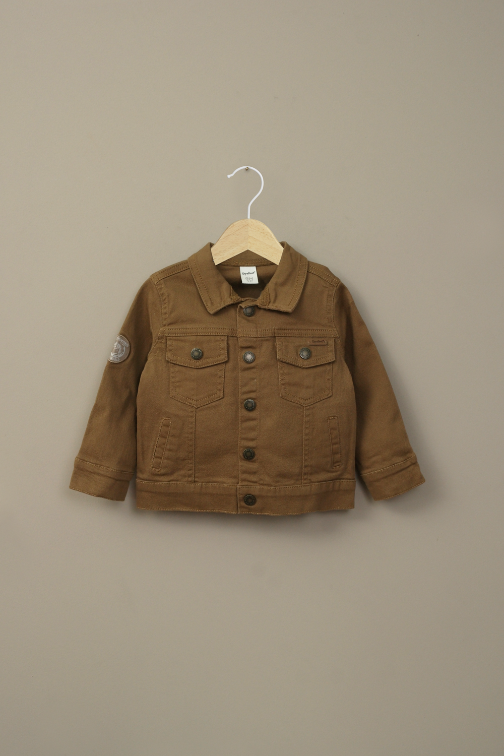 Chaqueta de gabardina café de niño-0