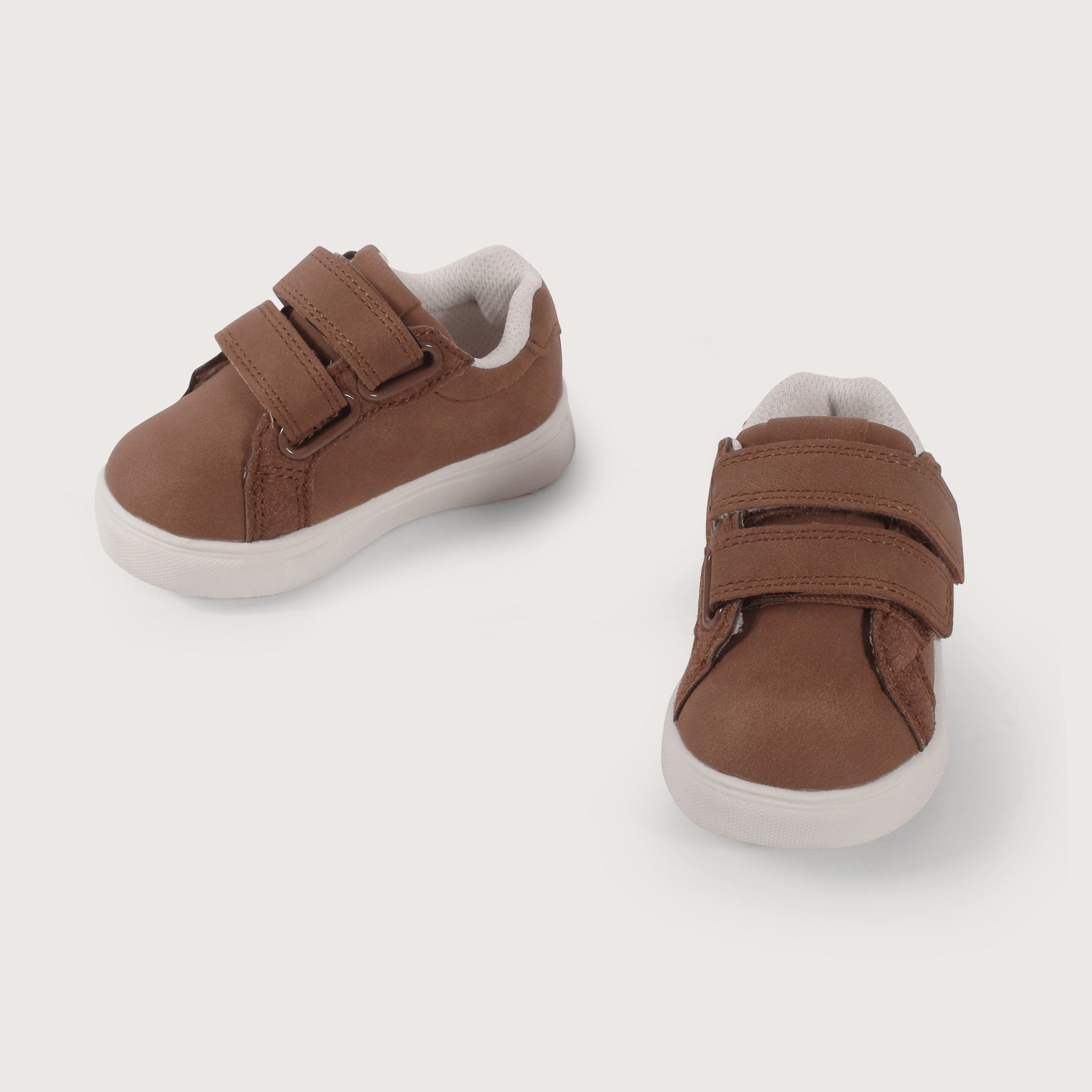 Zapatillos primeros pasos café de niño-3