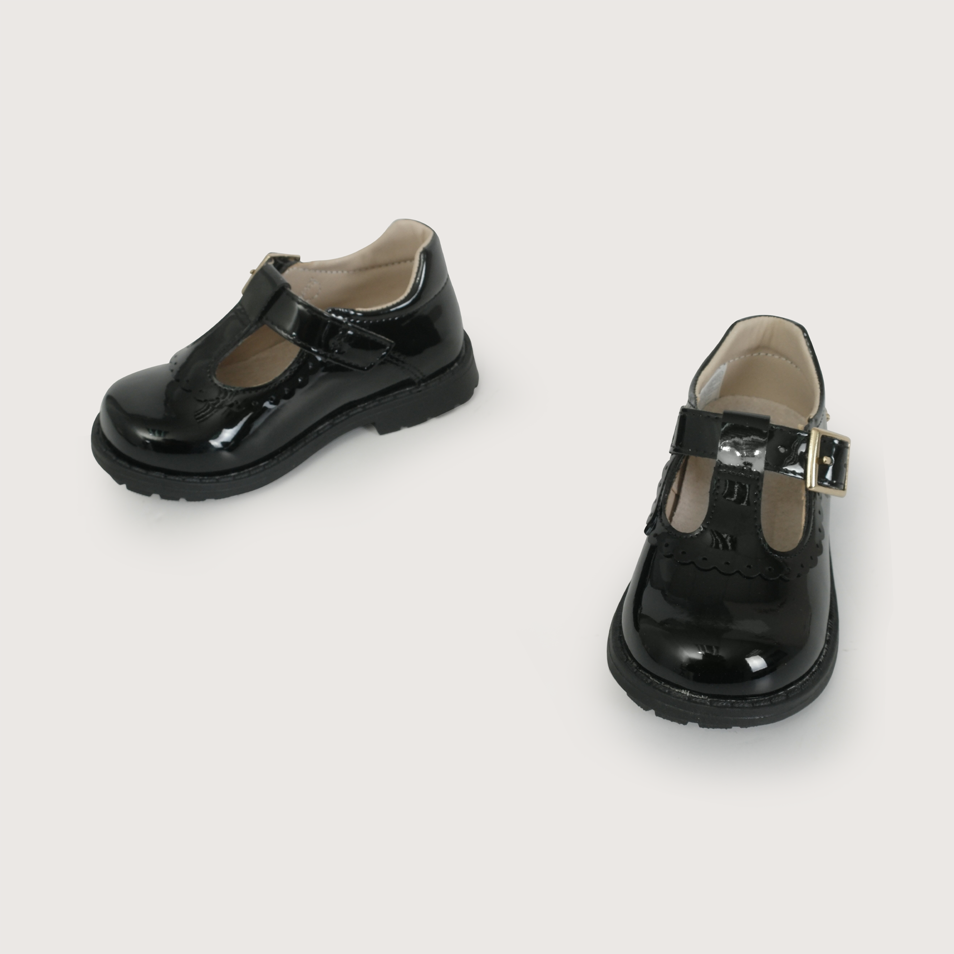 Reina charol negra de niña-3