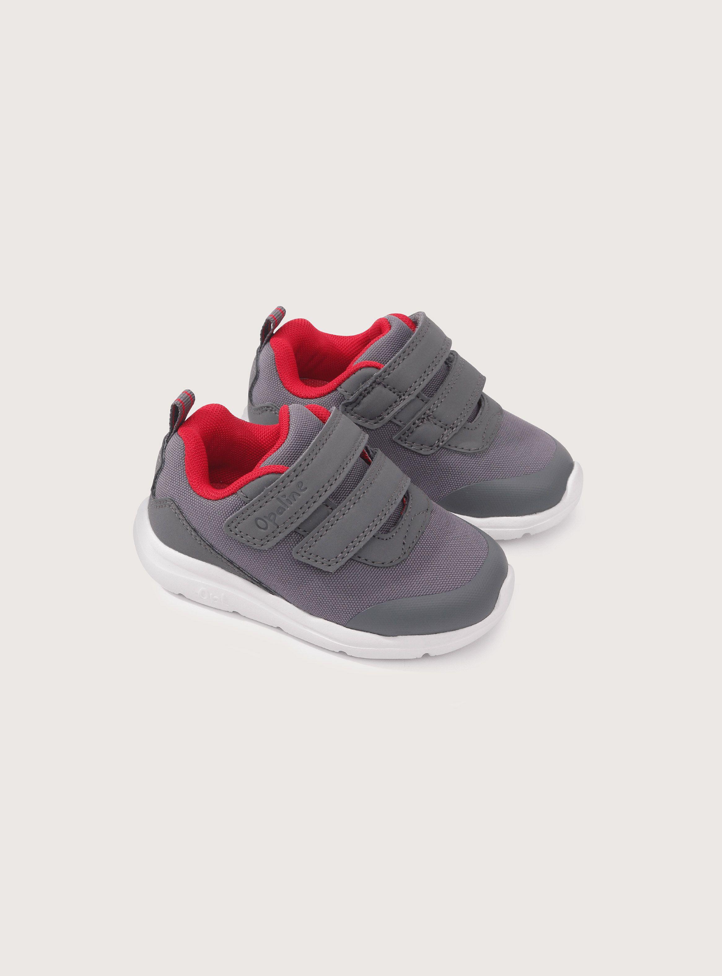 Zapatilla Deportiva Gris de Niño-0