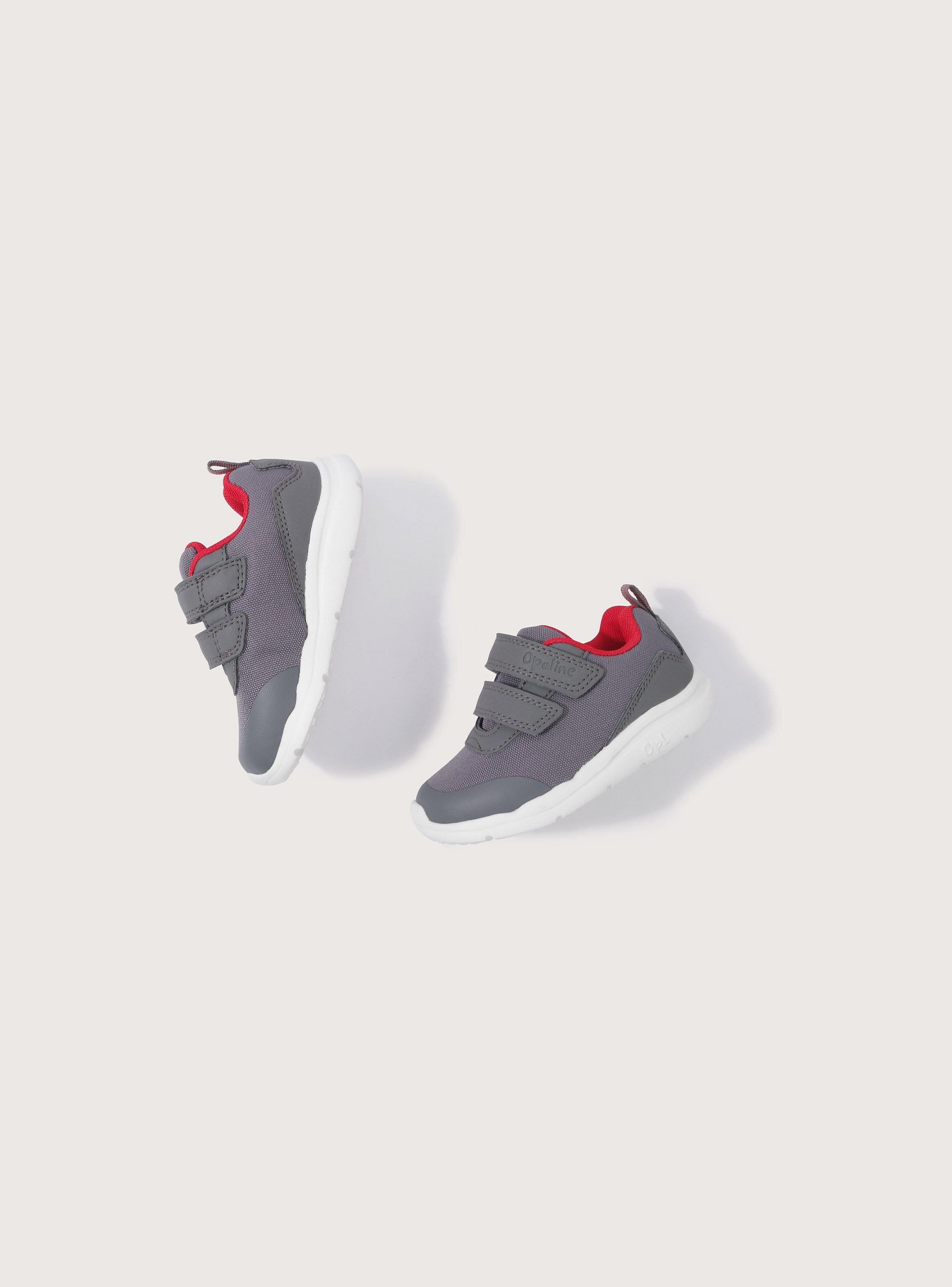 Zapatilla Deportiva Gris de Niño-3