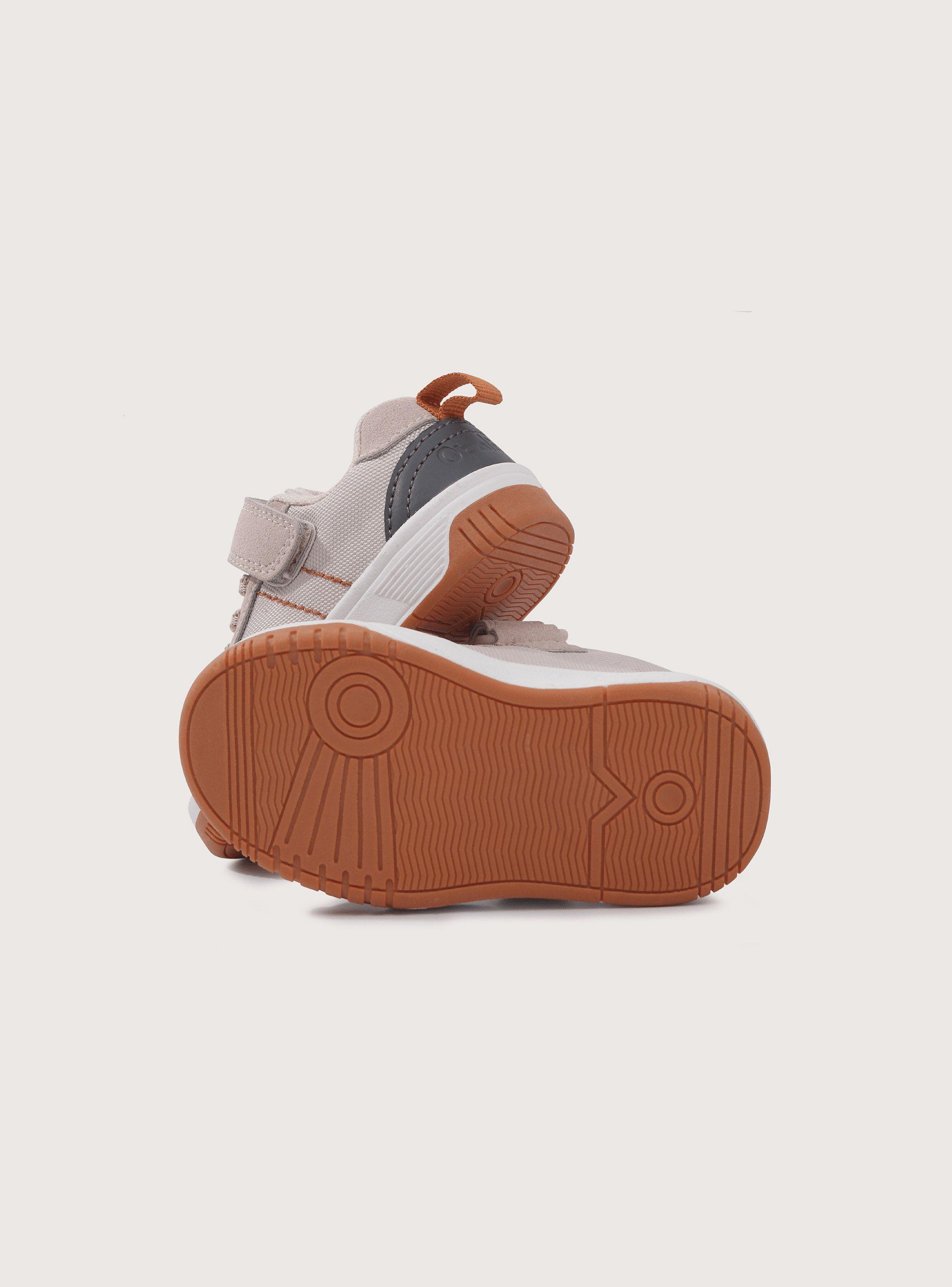 Zapatilla Beige de Niño-2