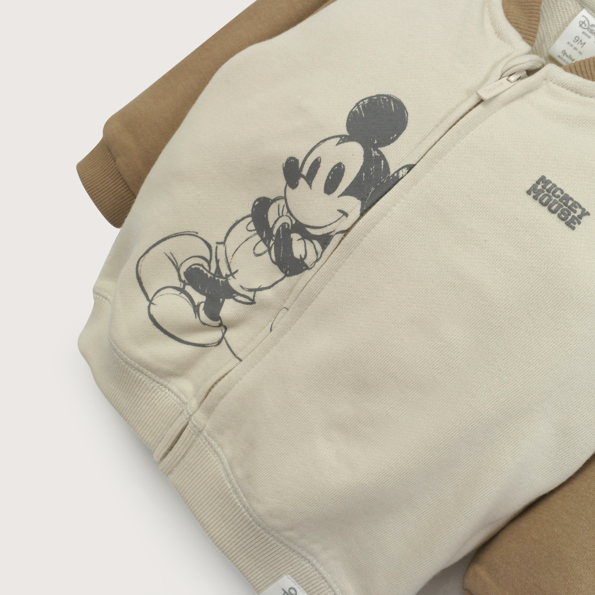 Polerón beige disney de niño-4