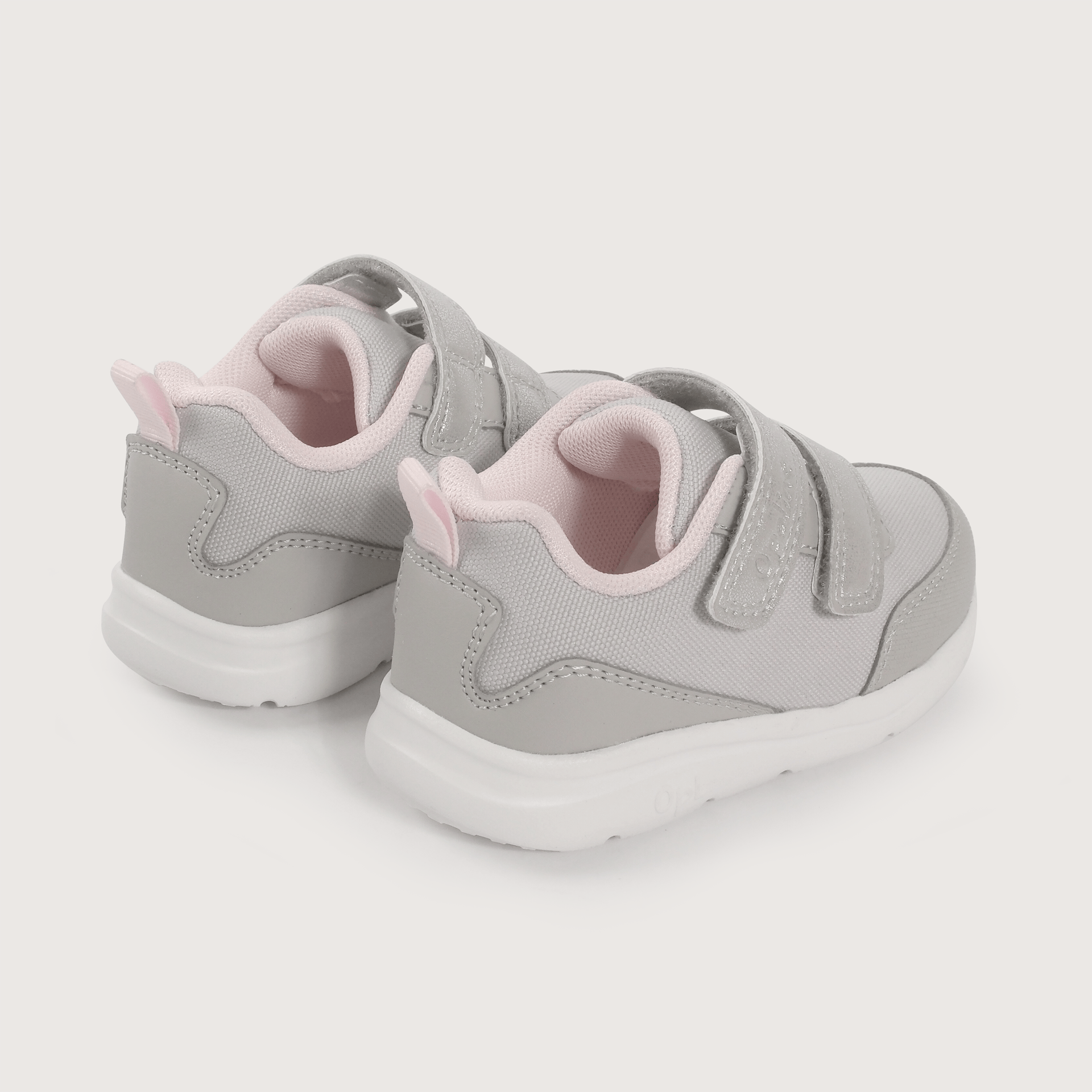 Zapatilla deportiva gris de niña-4