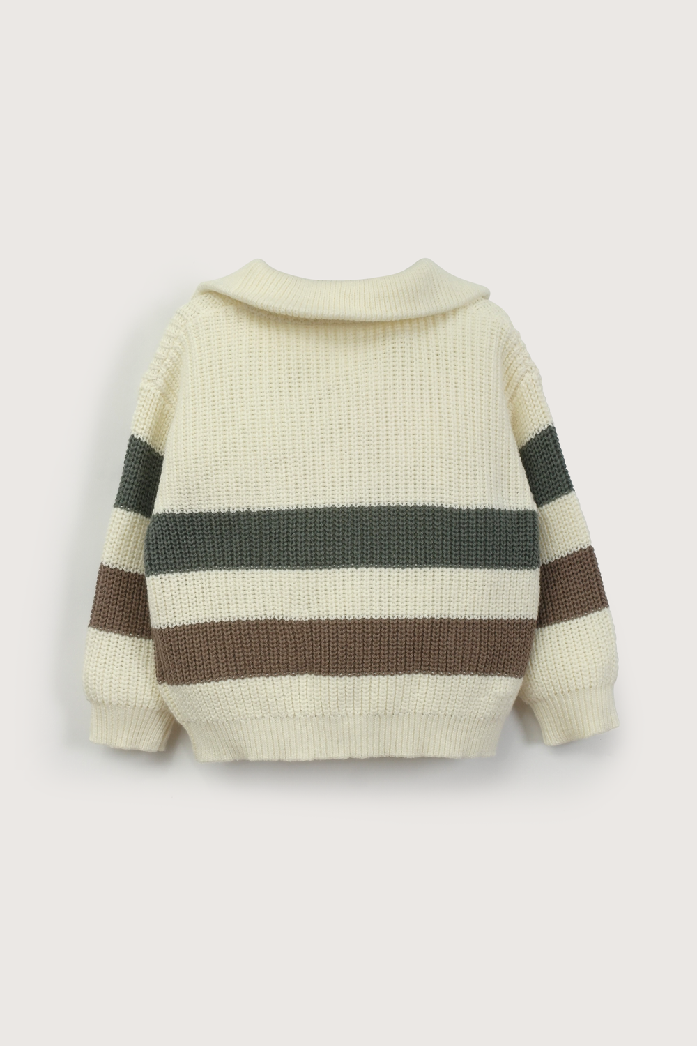 Sweater crema cuello alto de niño-2