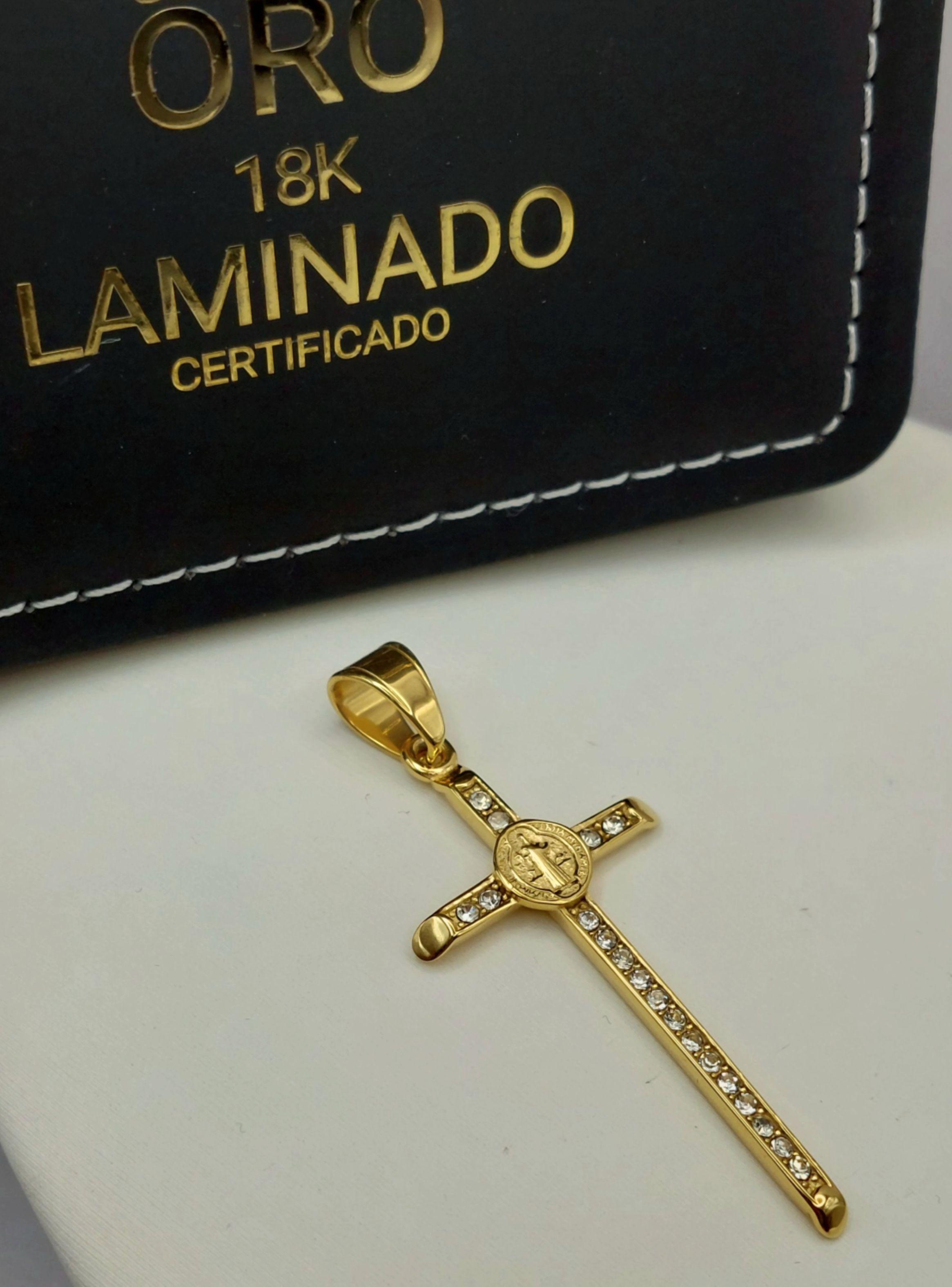 Cruz de Protección San Benito de Oro Laminado con Brillantes -3