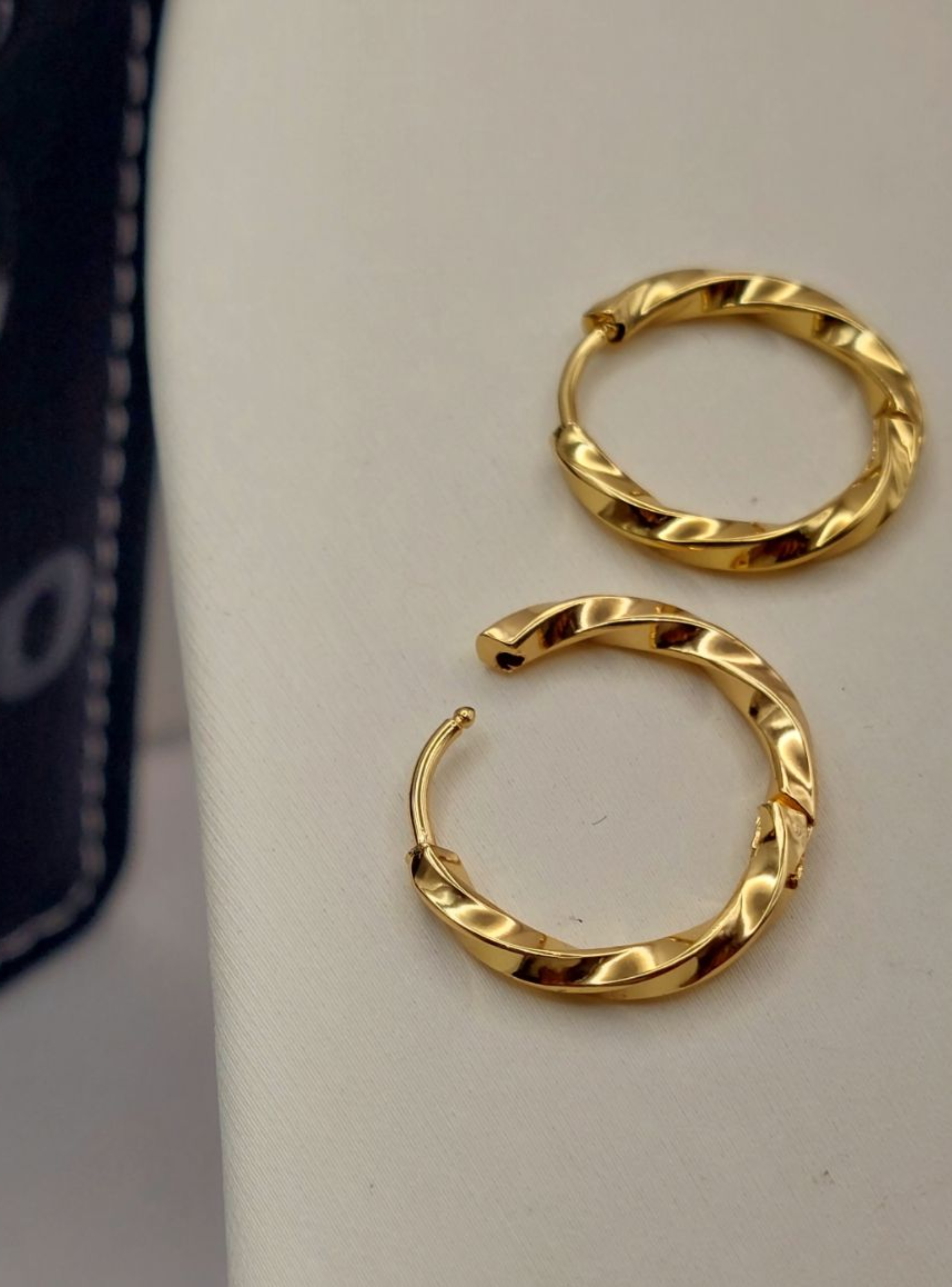 Argollas Enroscadas de Oro Laminado 18k, 20 mm-5
