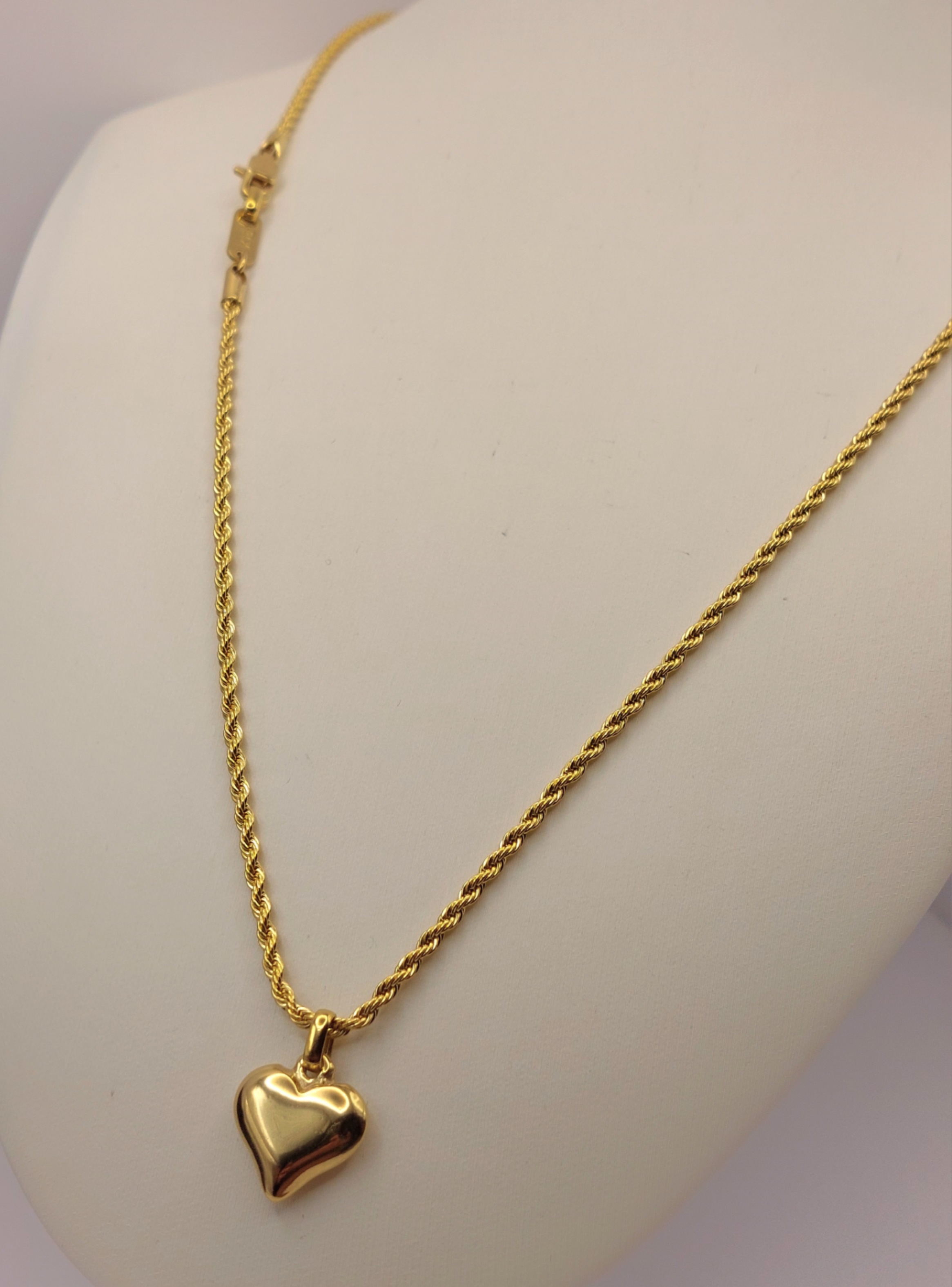 Cadena Tejido Tourbillon con Colgante de Corazón de Oro 18K Laminado -1