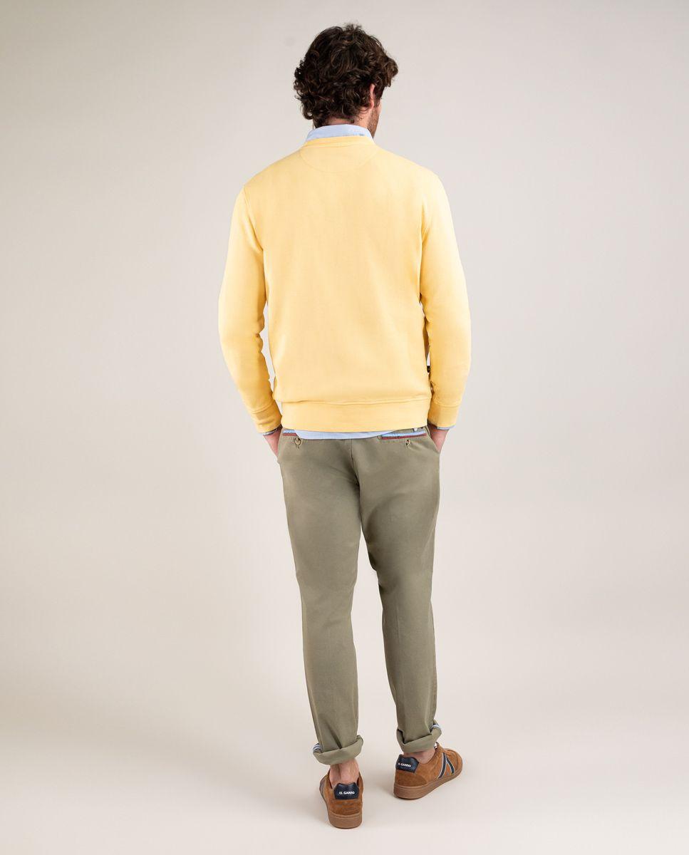 Sudadera Cuello Caja Garment Dyed Mostaza HOMBRE PV 25-2