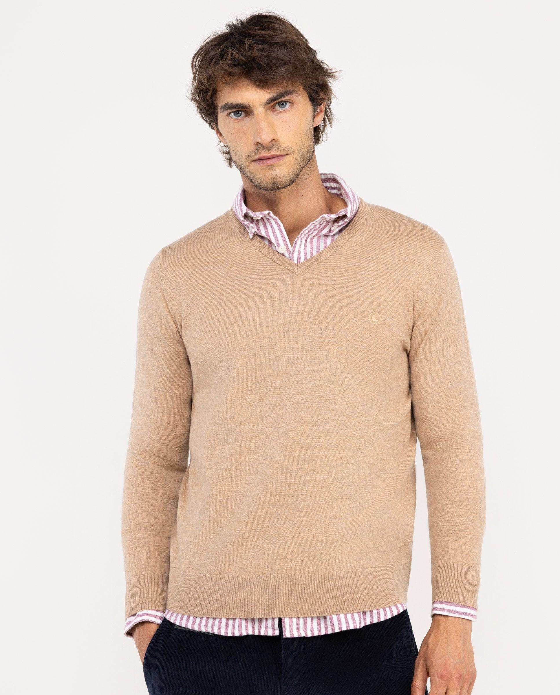 Jersey Cuello Pico Merino Beige HOMBRE OI 25-0