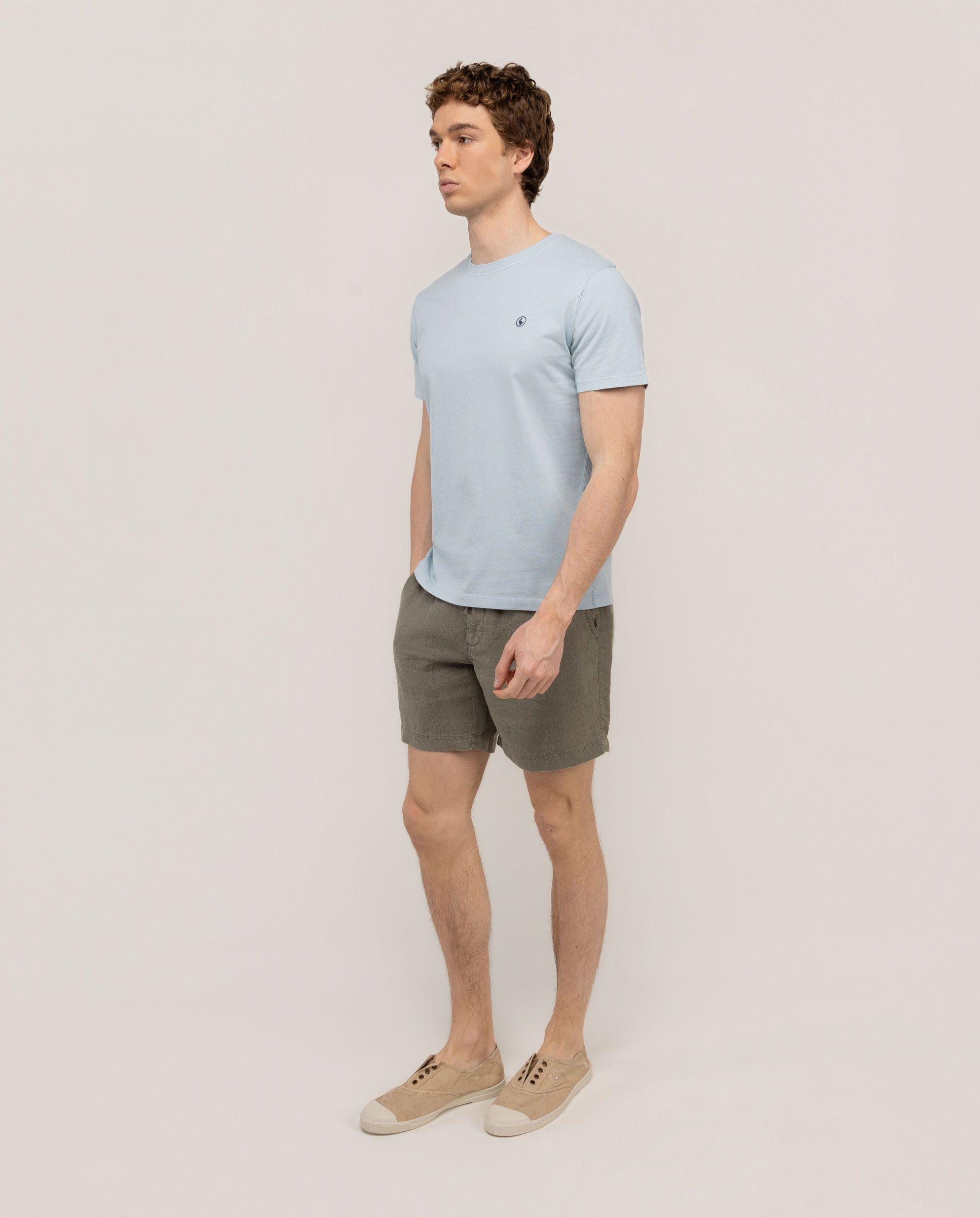 Camiseta Básica Garment Dyed Celeste HOMBRE PV 26-2