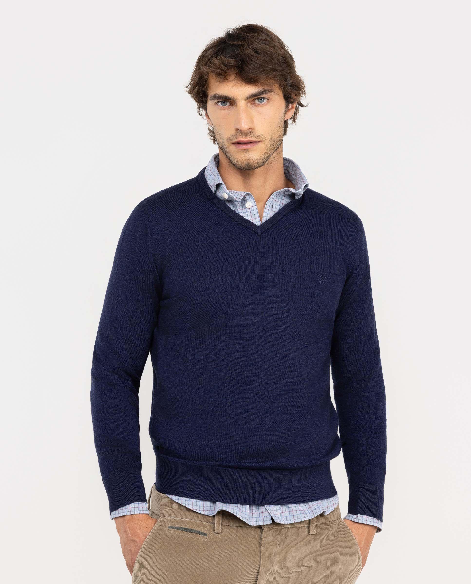 Jersey Cuello Pico Merino Marino HOMBRE OI 25-0
