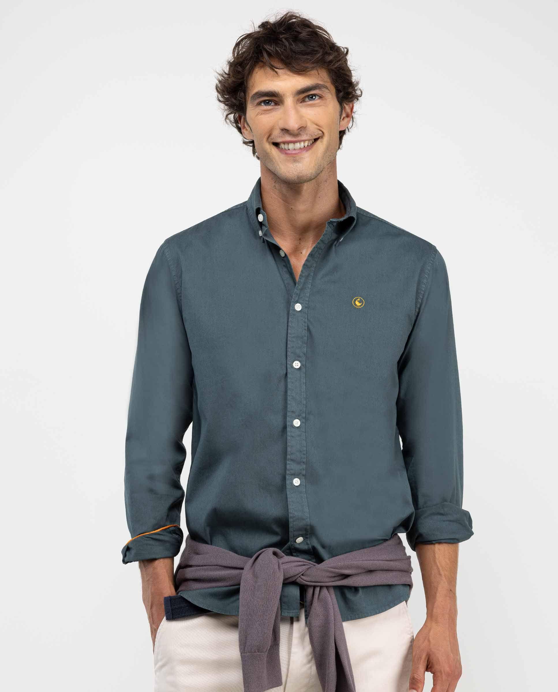 Camisa Garment Dyed Algodón Verde Oscuro HOMBRE OI 25-2