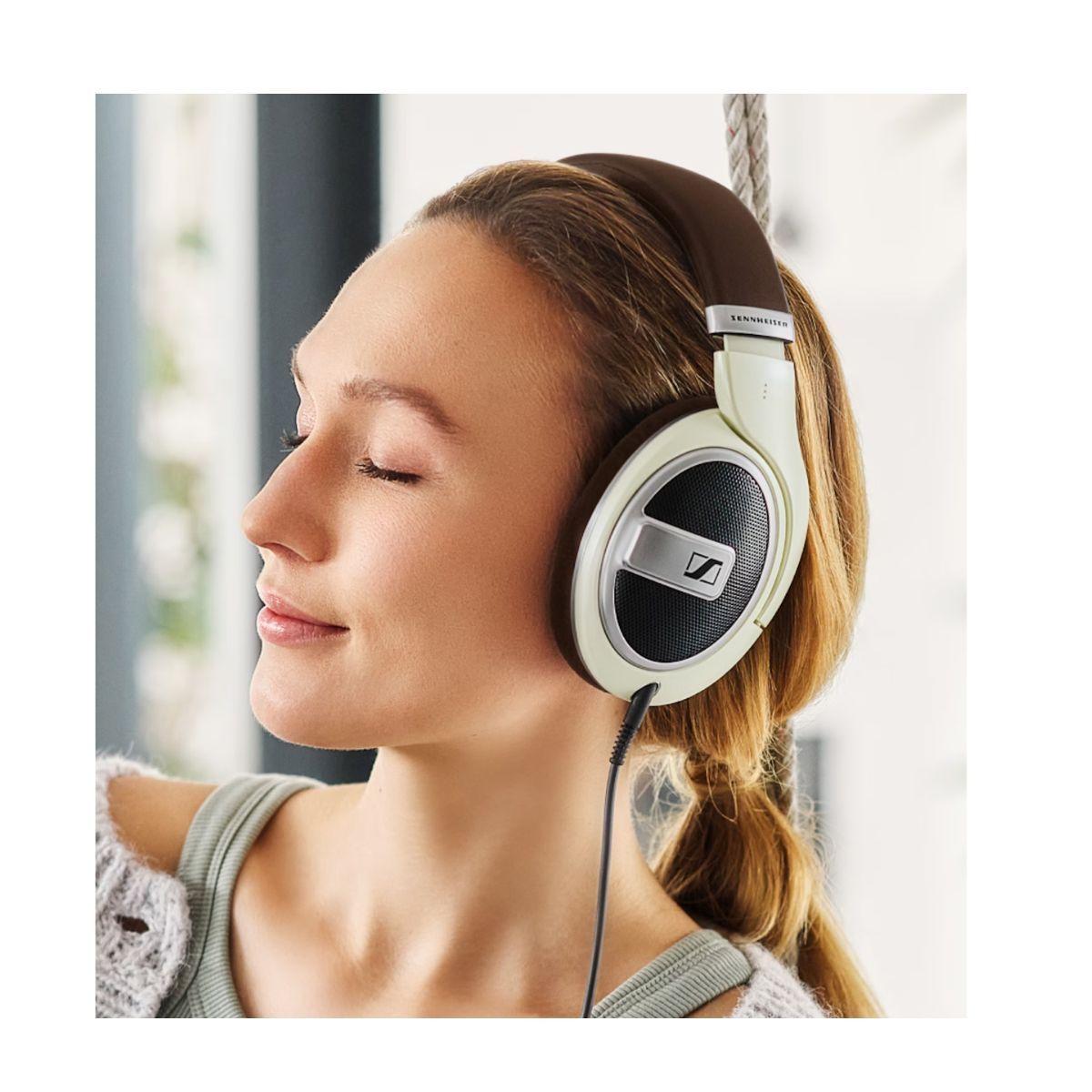 Audífonos Sennheiser HD599, alámbricos, 12 Hz - 38.5 kHz-1