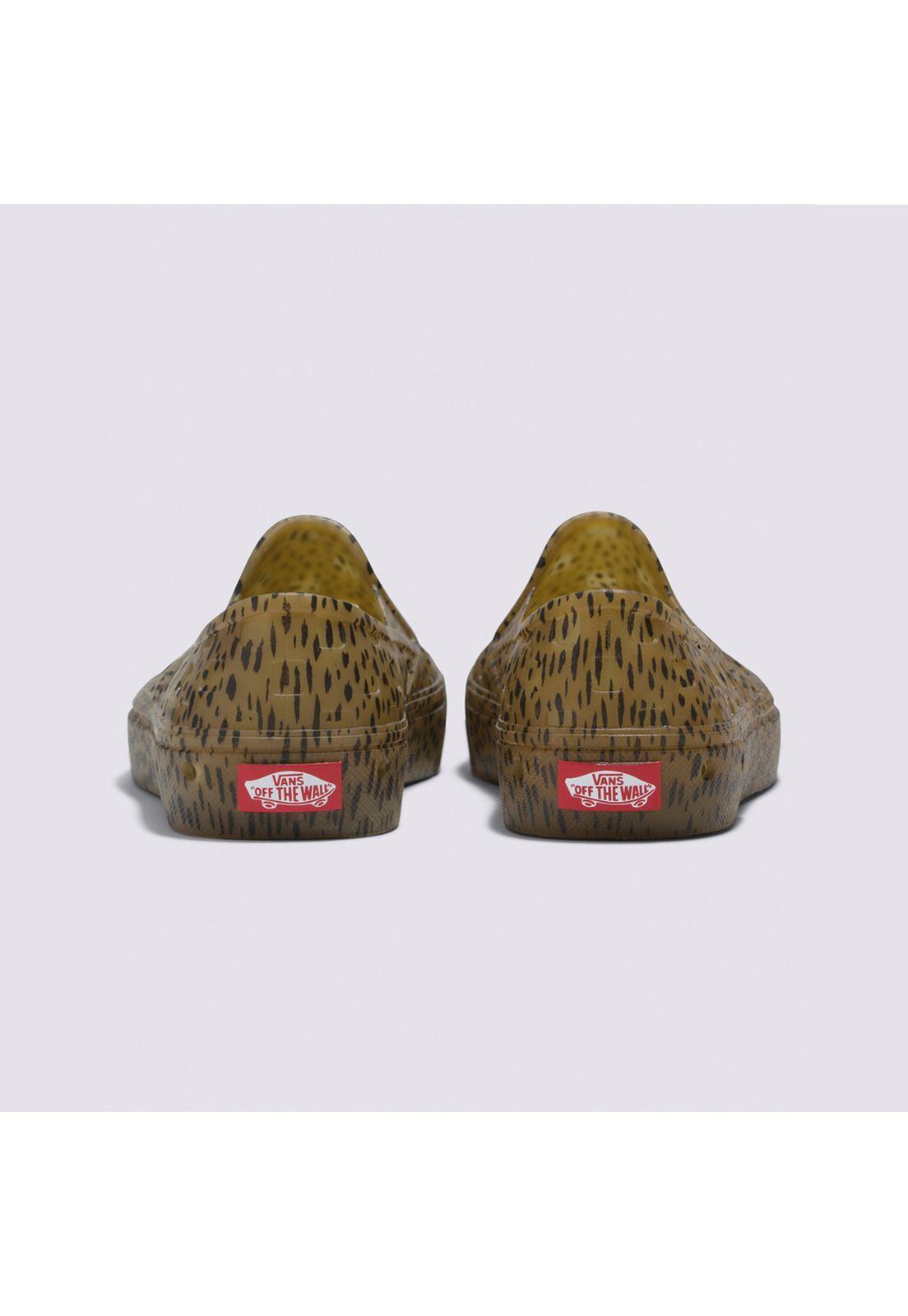 Zapatilla Ua Slip-On Trk Café Unisex-4