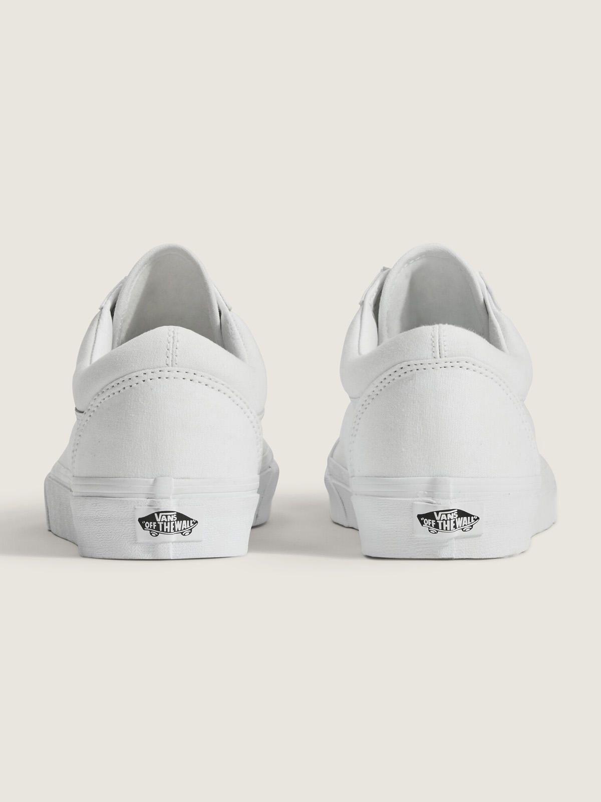 Zapatillas Unisex UA Old Skool Blanca-5