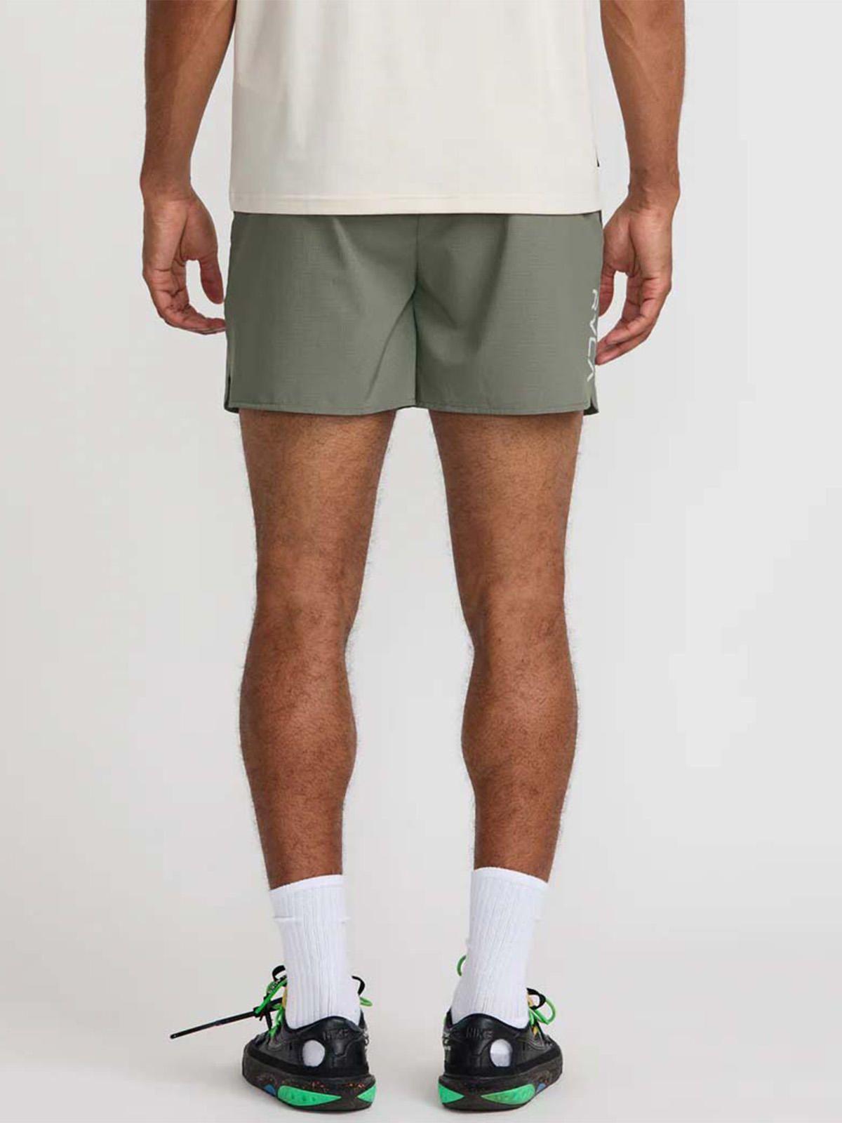 Short Hombre Yogger Lite Verde Rvca-1