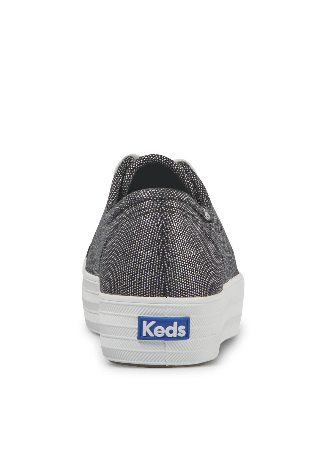 Zapatilla Mujer Triple Kick Metallic Gris -4