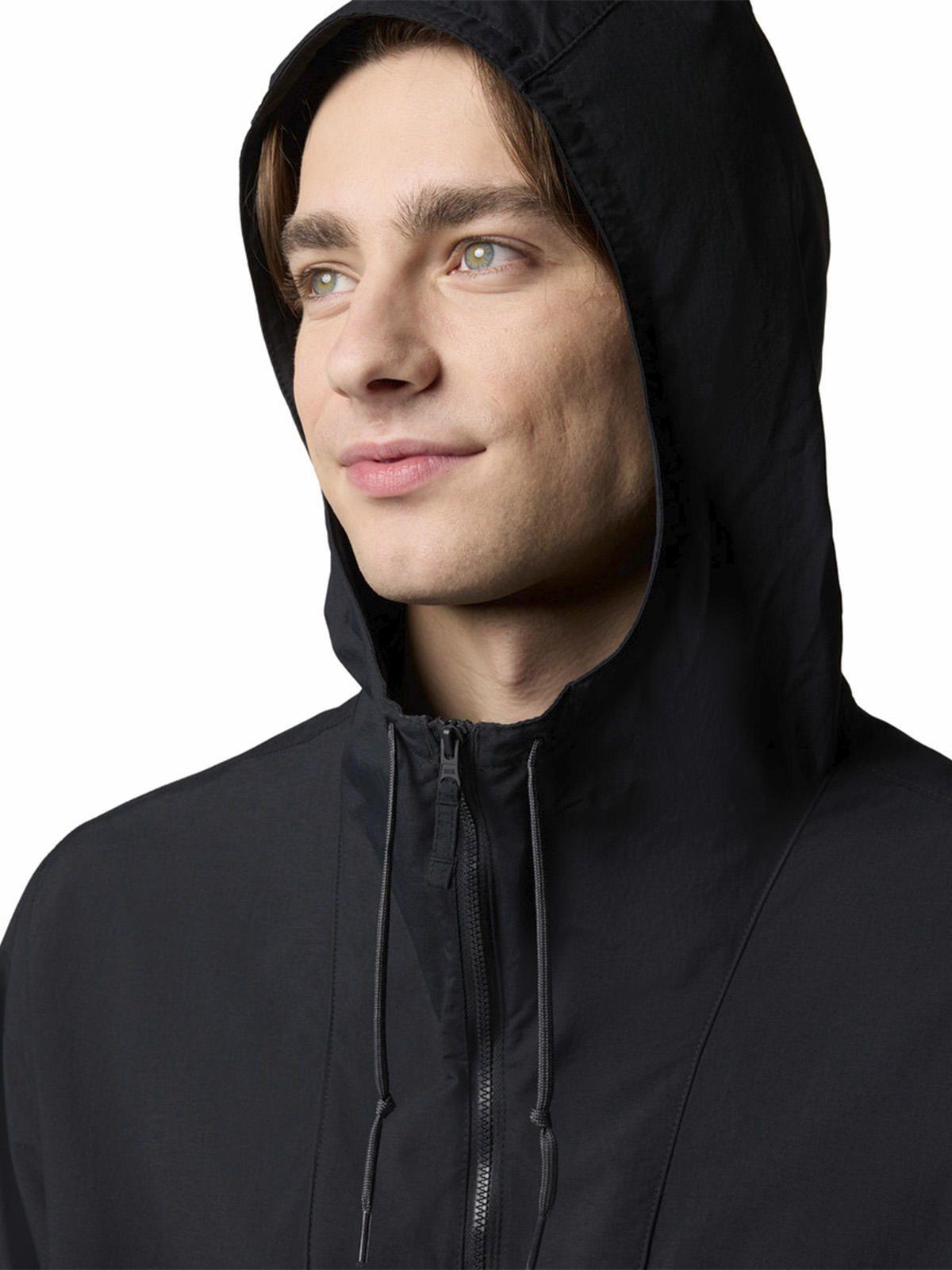 Cortaviento Hombre Spire Valley Hooded Negro-3