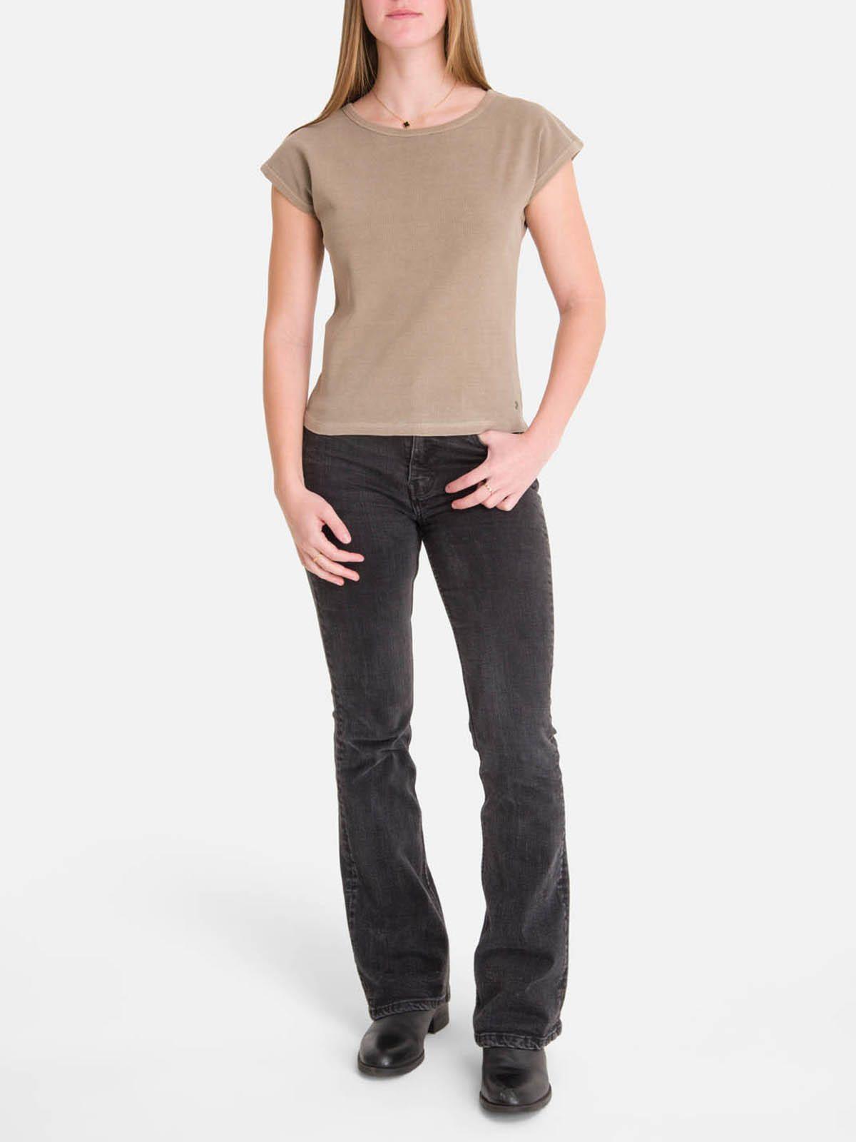 Polera m/c Mujer Essential Café-3