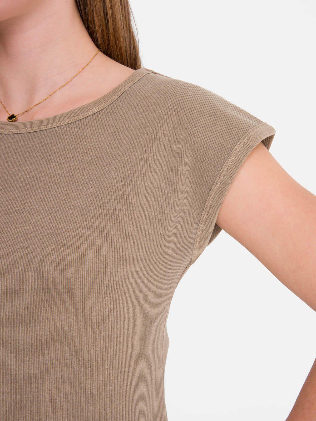 Polera m/c Mujer Essential Café-4