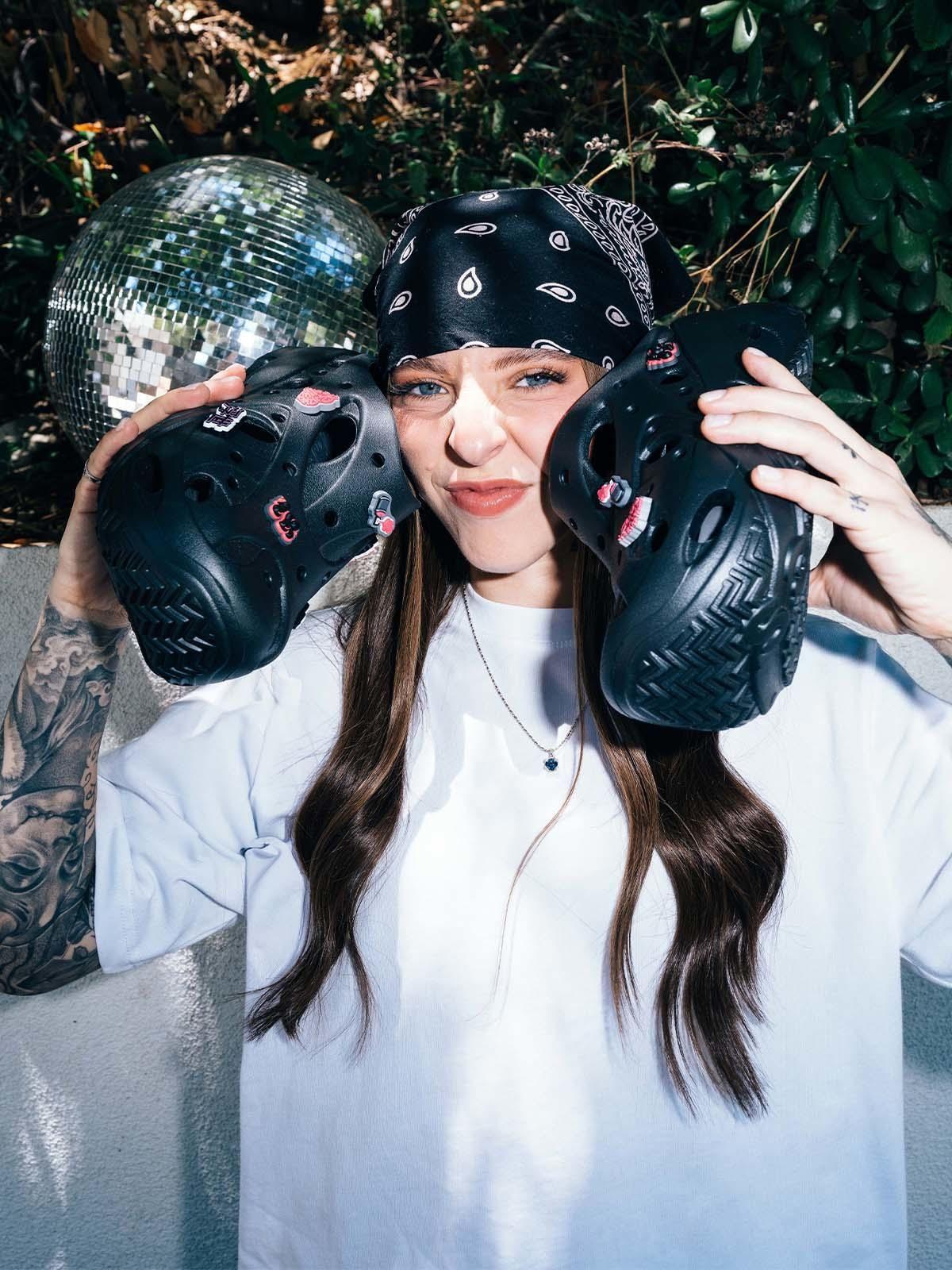 Jibbitz Young Miko Pack 5 Negro-6