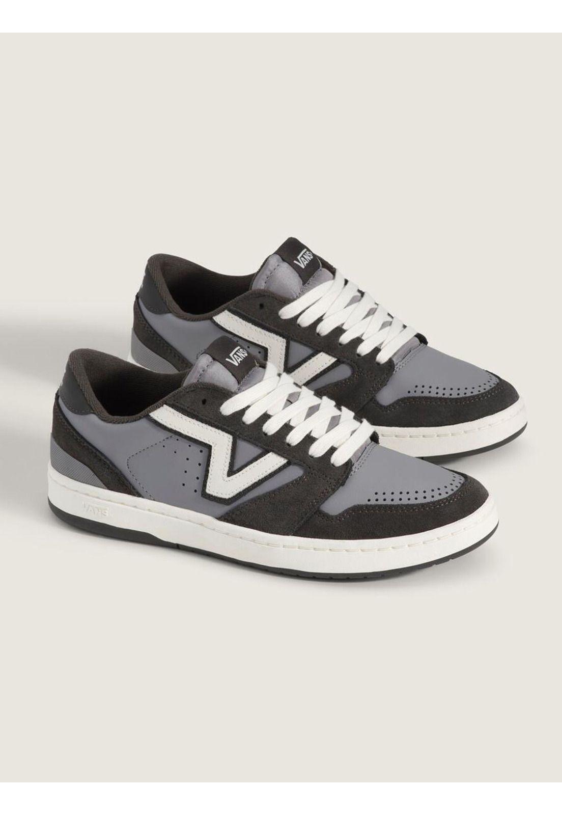 Zapatilla Hombre Lowland 2.0 Gris-1