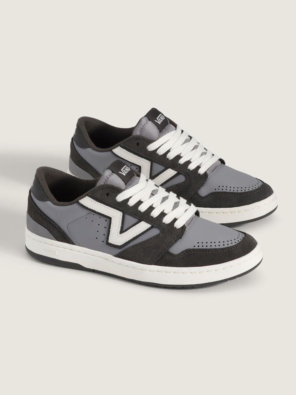 Zapatilla Hombre Lowland 2.0 Gris-1