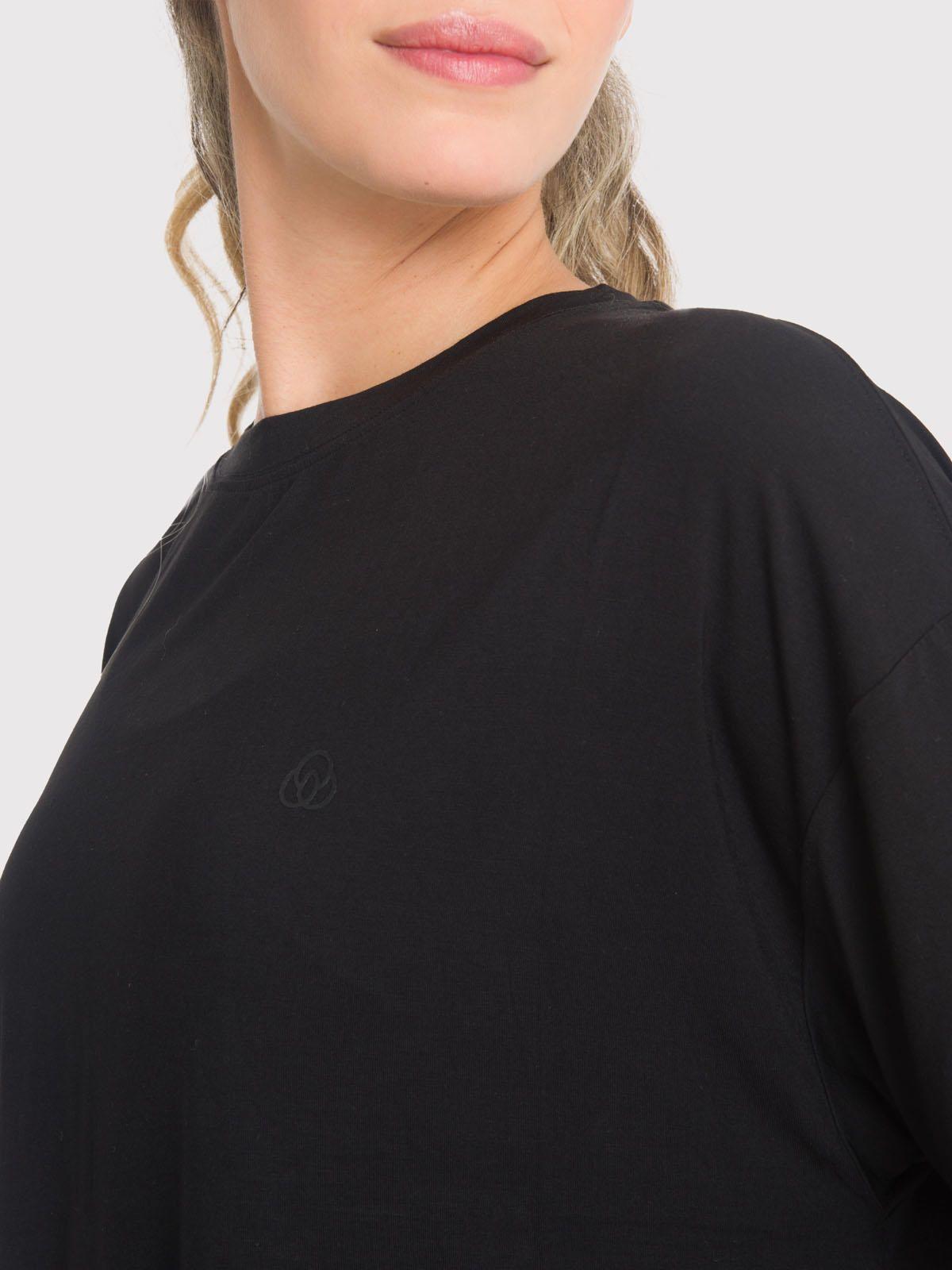 Polera deportiva Mujer Anto II Negra-5