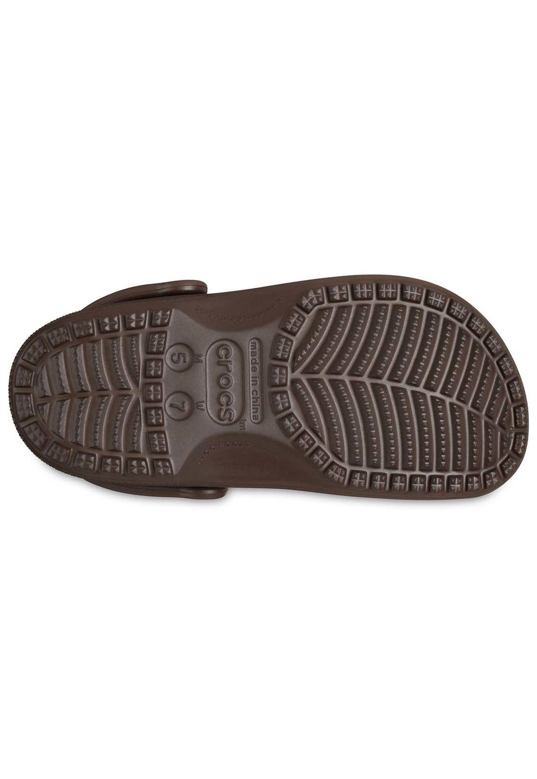 Zueco Crocs Unisex Classic Clog Café Osc-5