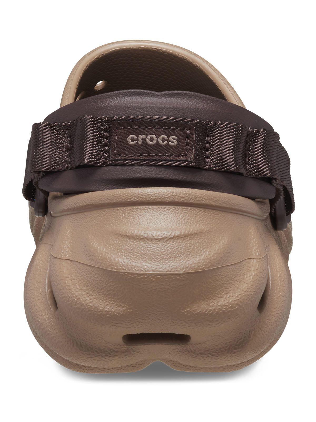 Zueco Crocs Hombre Echo Clog Café-7