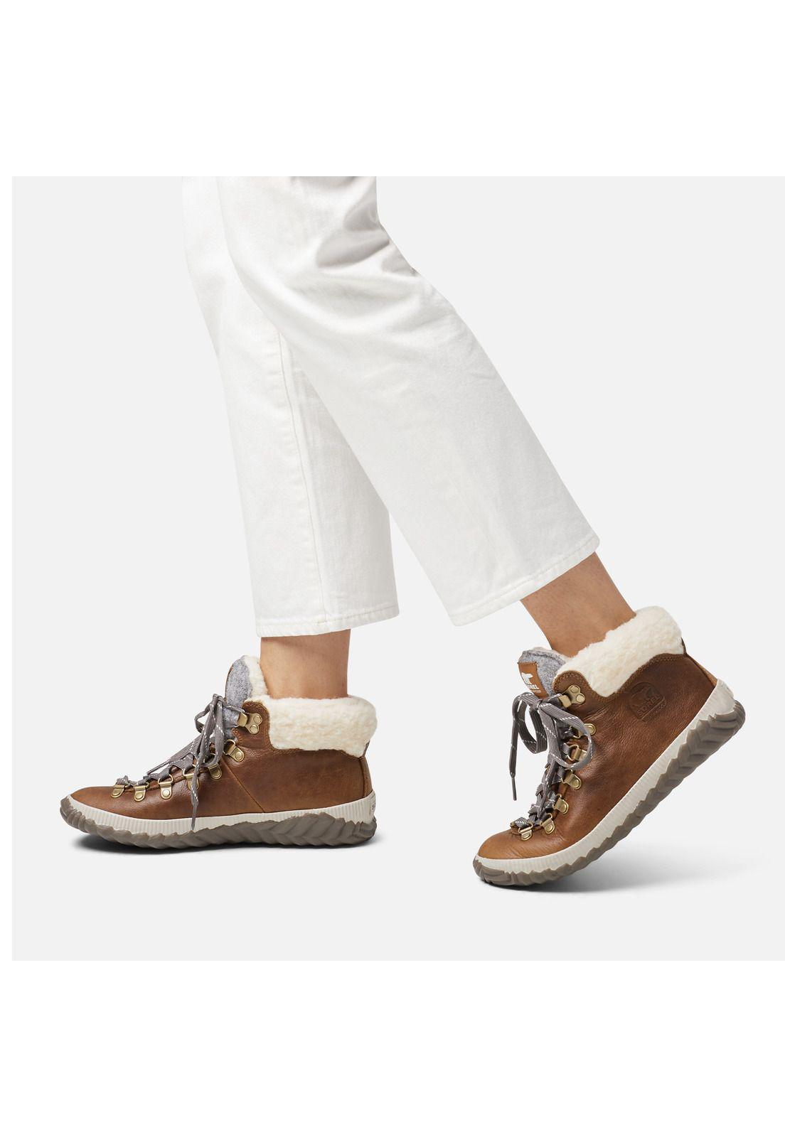 Botín Out N About Plus Conquest Café Mujer-1