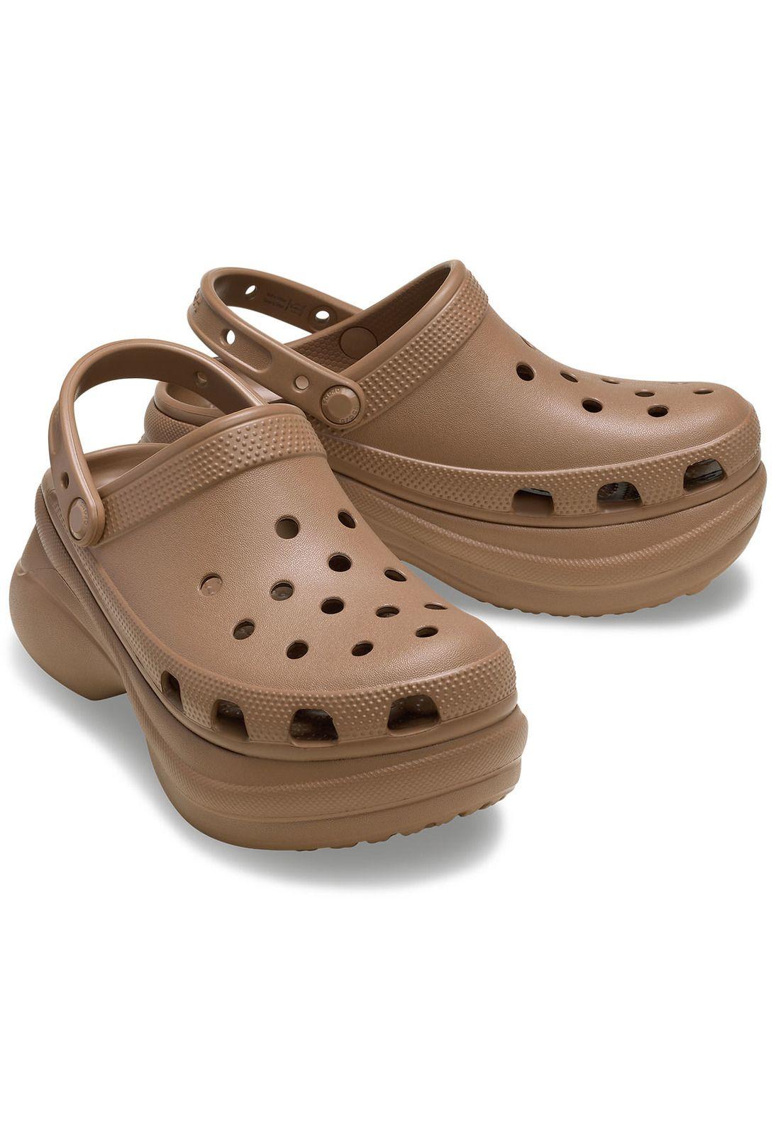 Zueco Crocs Mujer Bae Clog Café-3