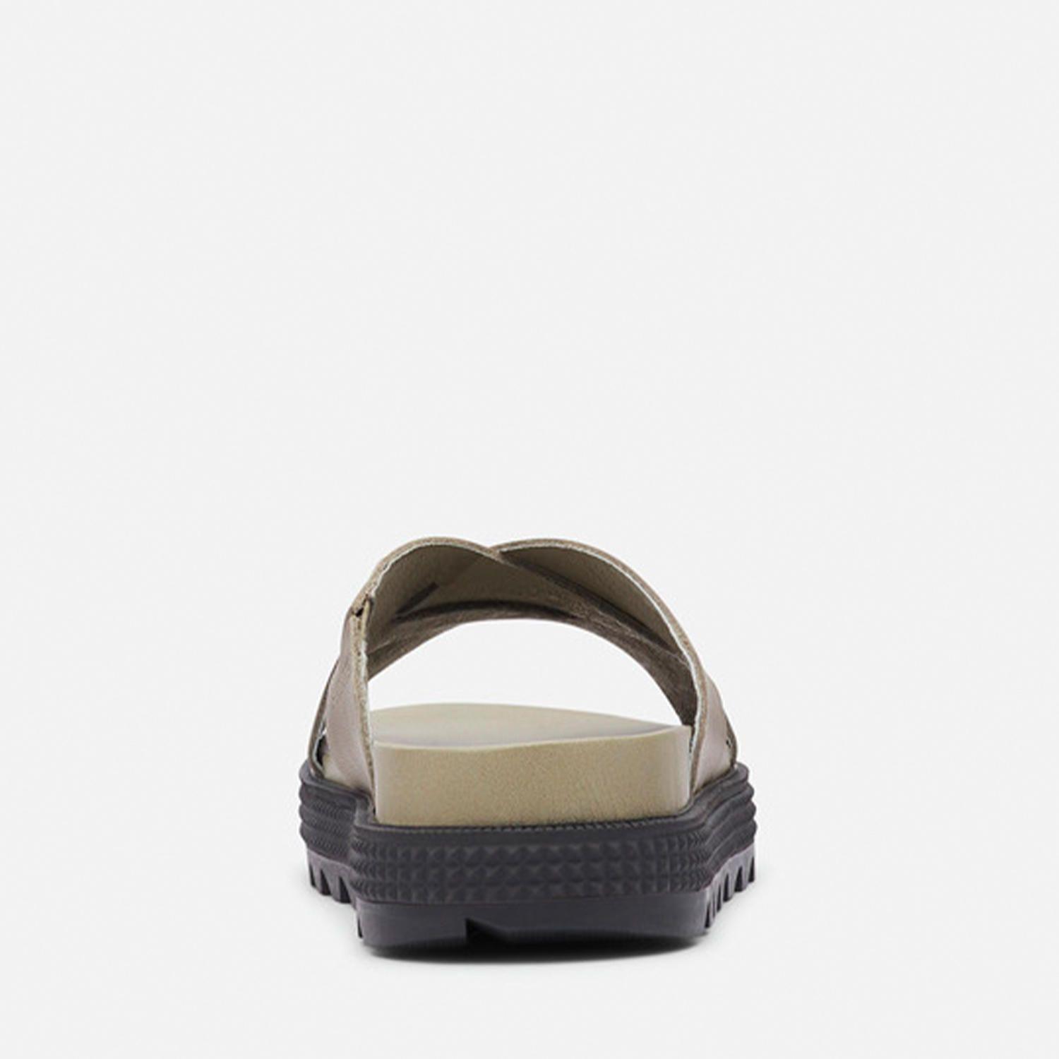 Sandalia Roaming Criss Cross Oliva Mujer-2