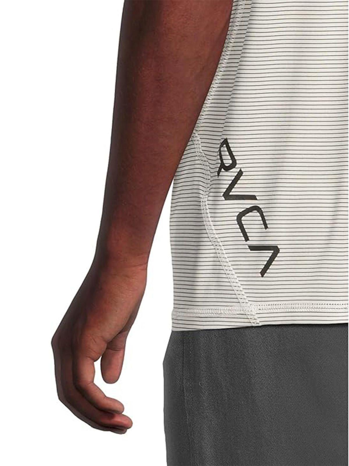 Polera manga corta Hombre Sport Vent Polo Blanco Rvca-4