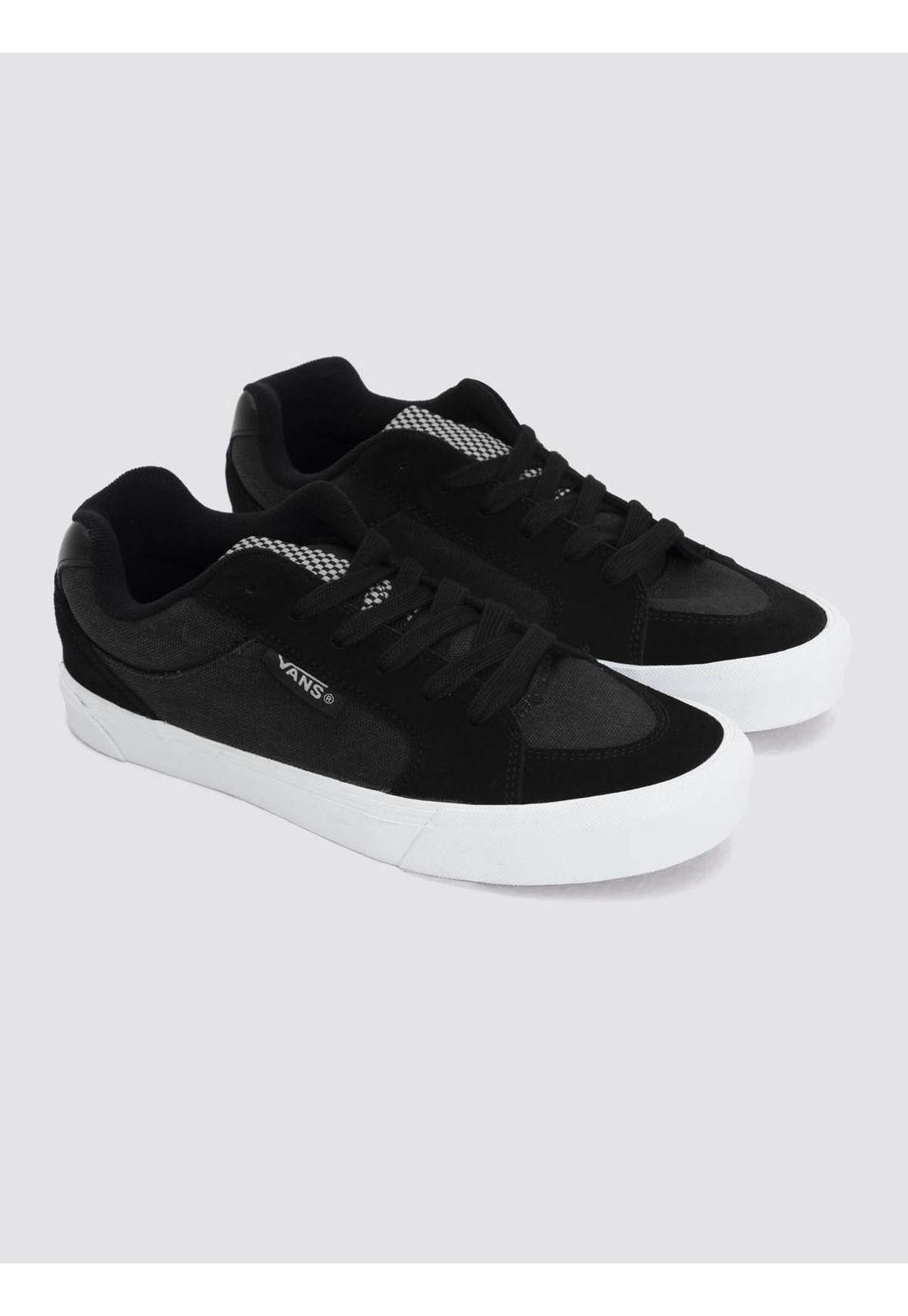 Zapatilla Hombre Chukka Push Negro Vans-0