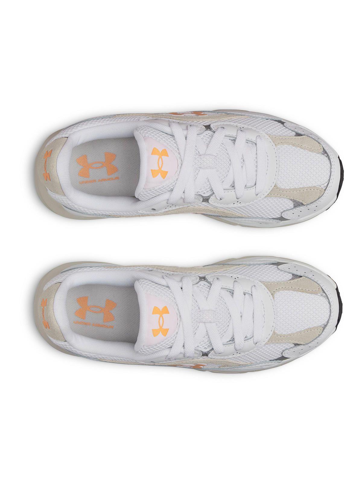 Zapatilla UA Blanco Tech Runner Mujer-4
