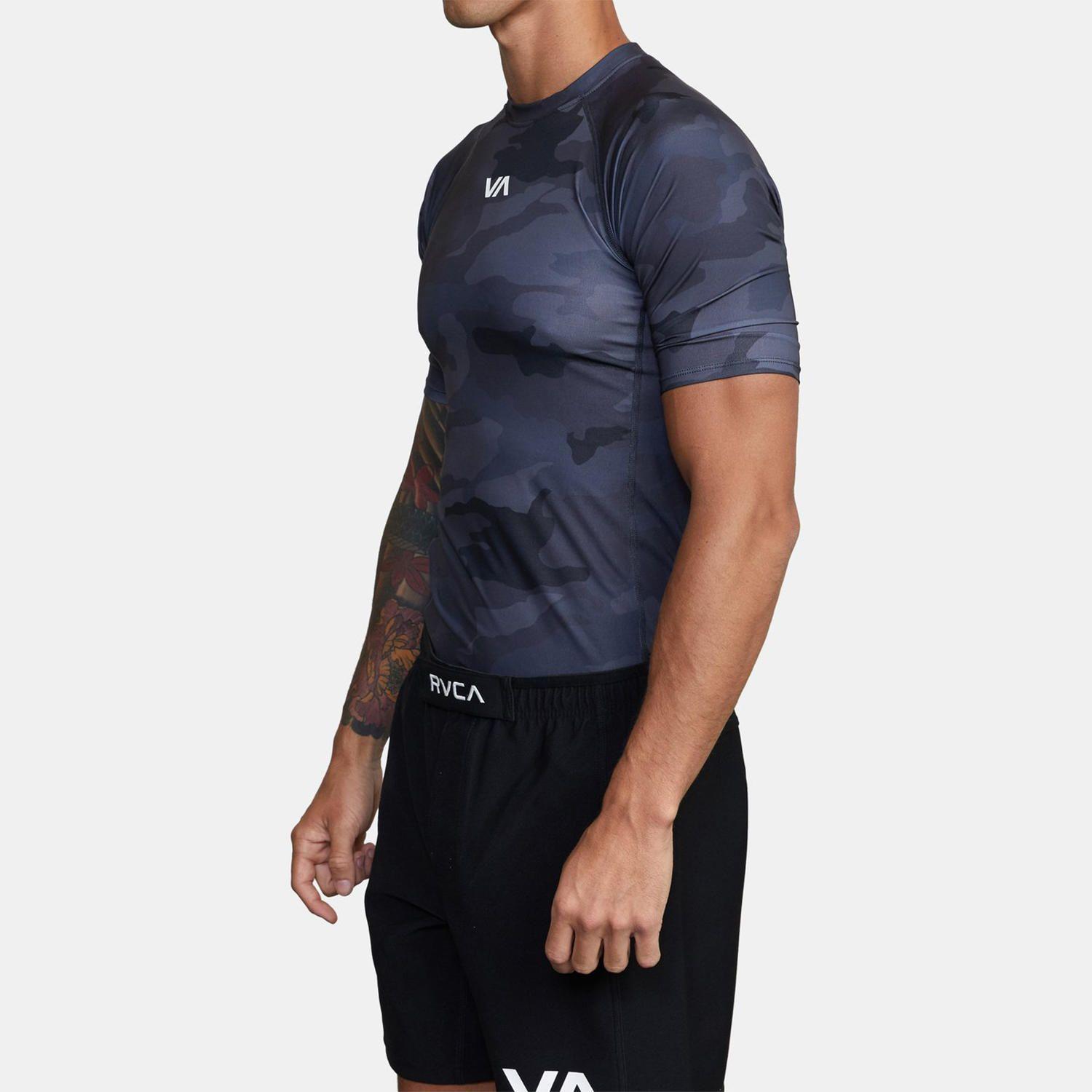 Polera Deportiva M/C Hombre Rashguard Grafito-2