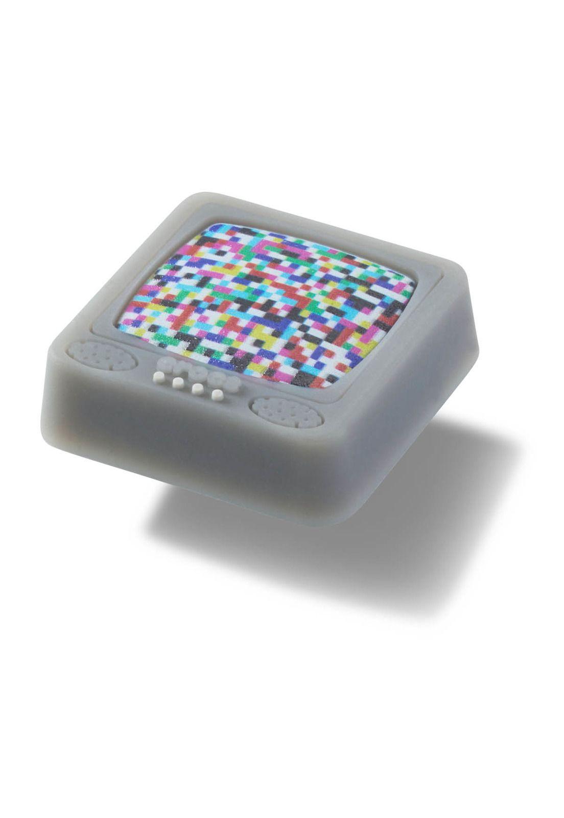 Jibbitz Televisor Pixelado con Luz Gris-2