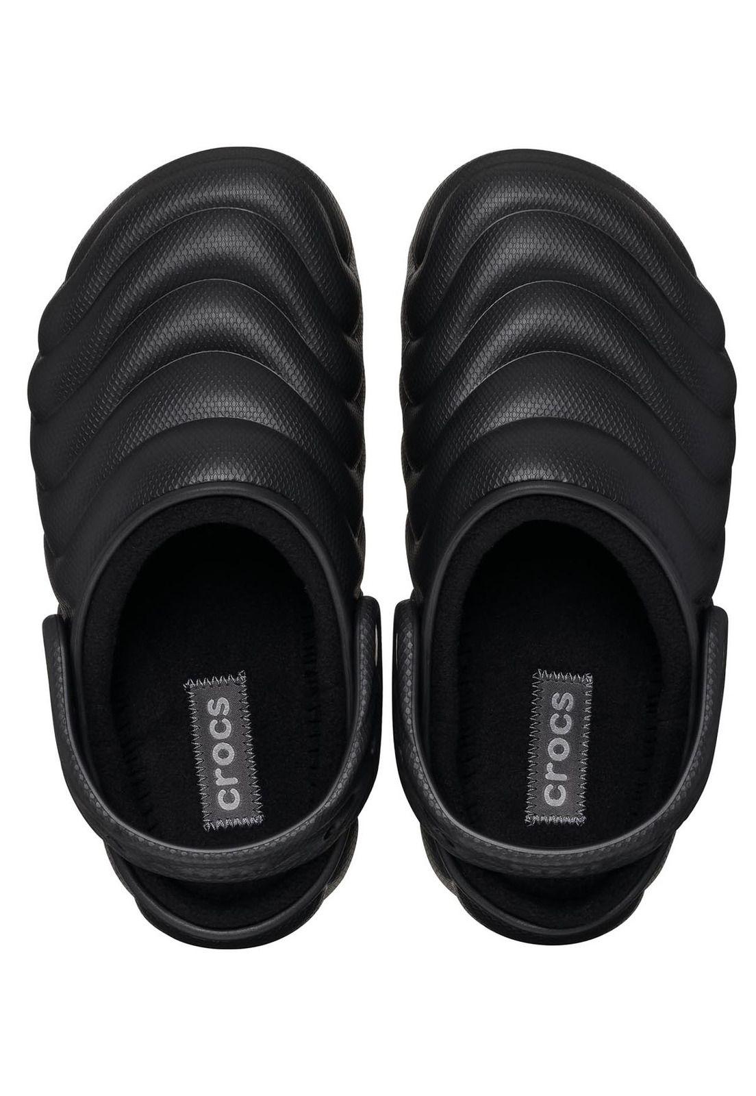 Zueco Crocs Hombre Lined Overpuff Negro-4