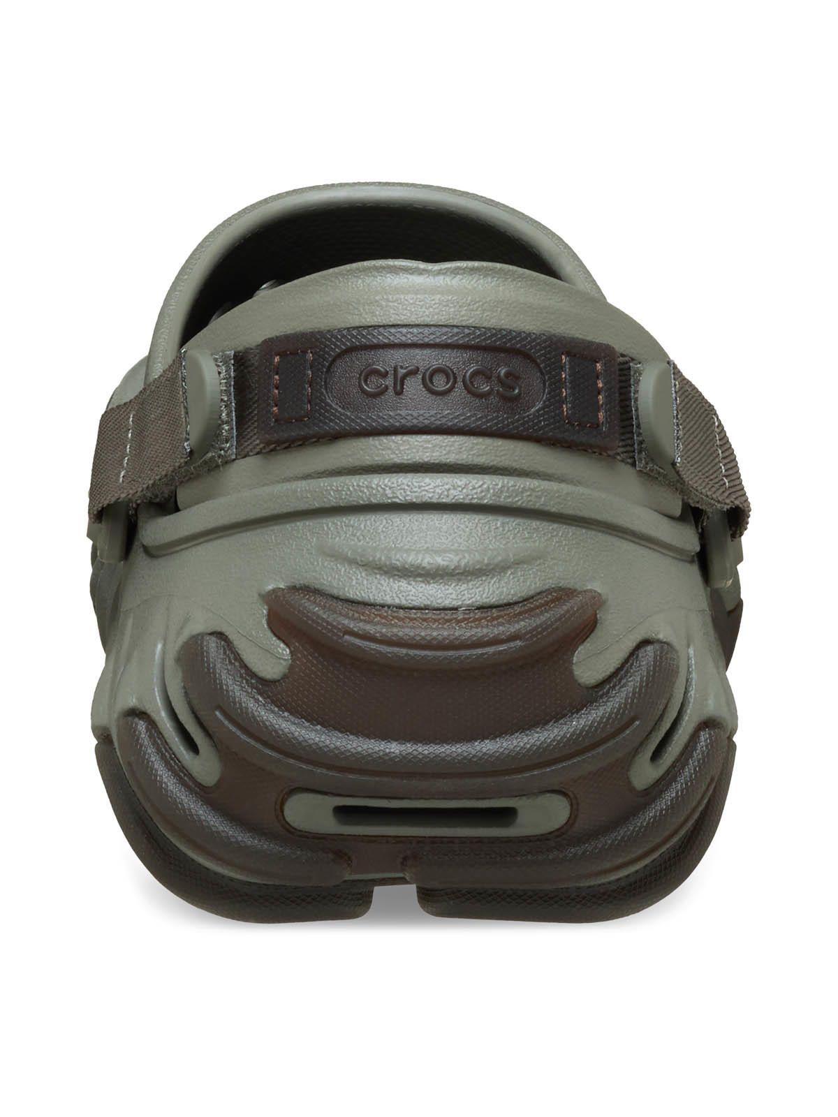 Zueco Unisex Echo Gum Ro Clog Gris Oscuro Crocs-6