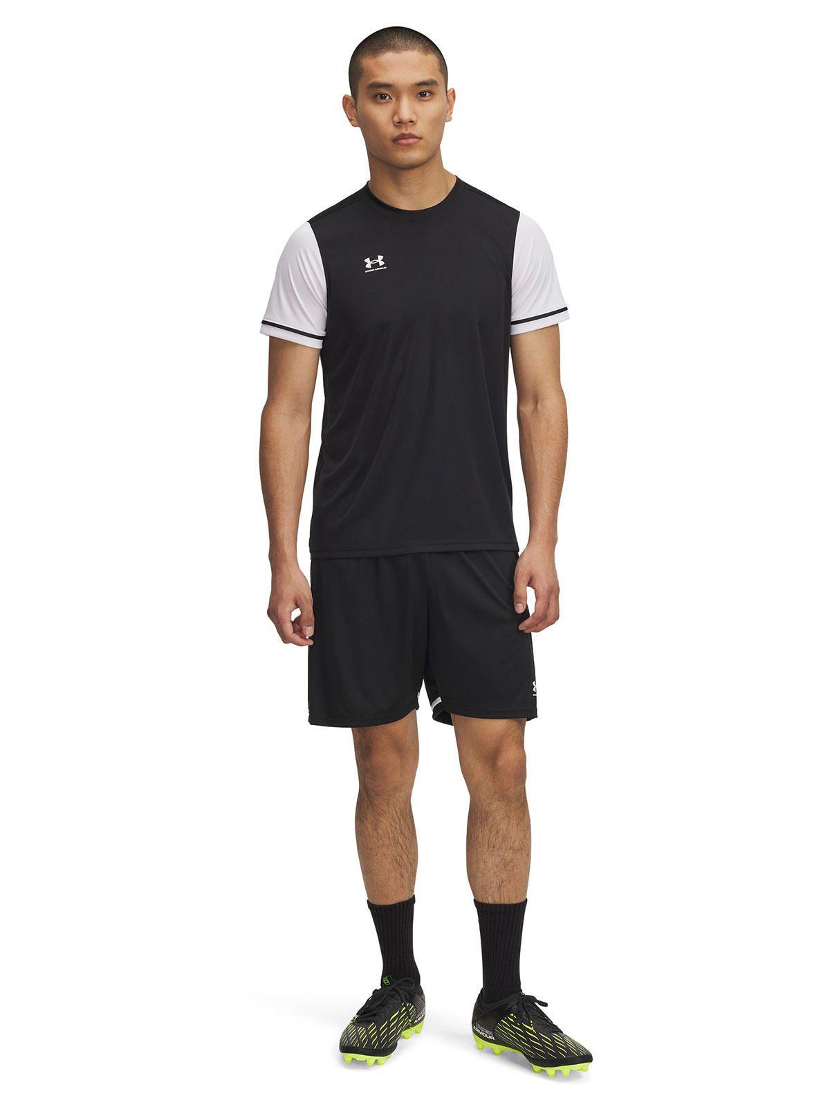 Short Ua Challenger Negro Para Hombre-3