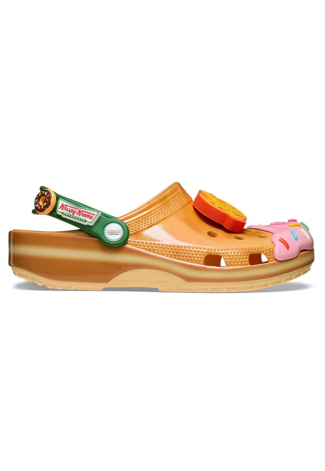 Zueco Crocs Mujer Classic Krispy Kreme Clog Café Claro-0