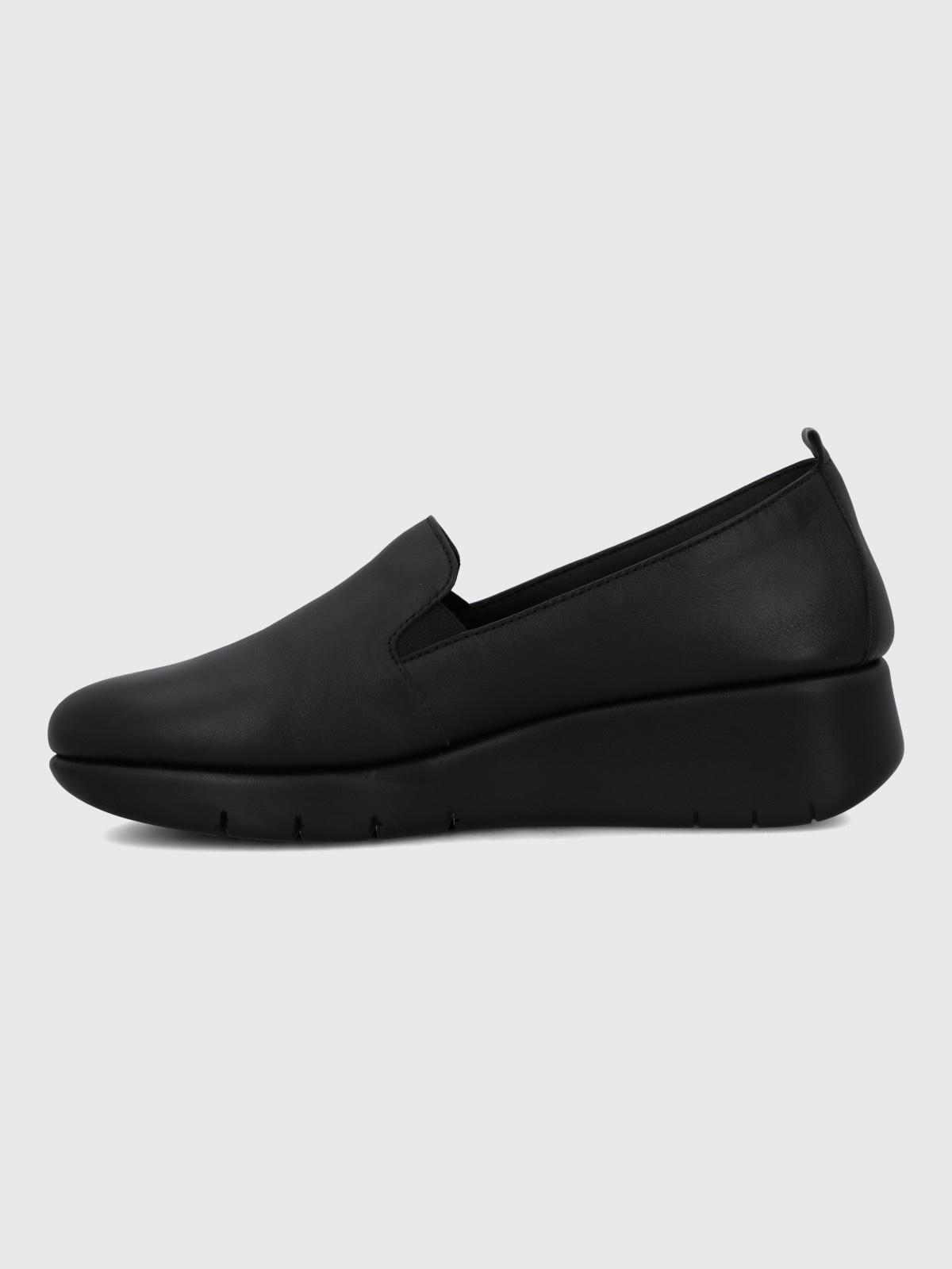 Slip On Cuero Mujer Judita Negro-5