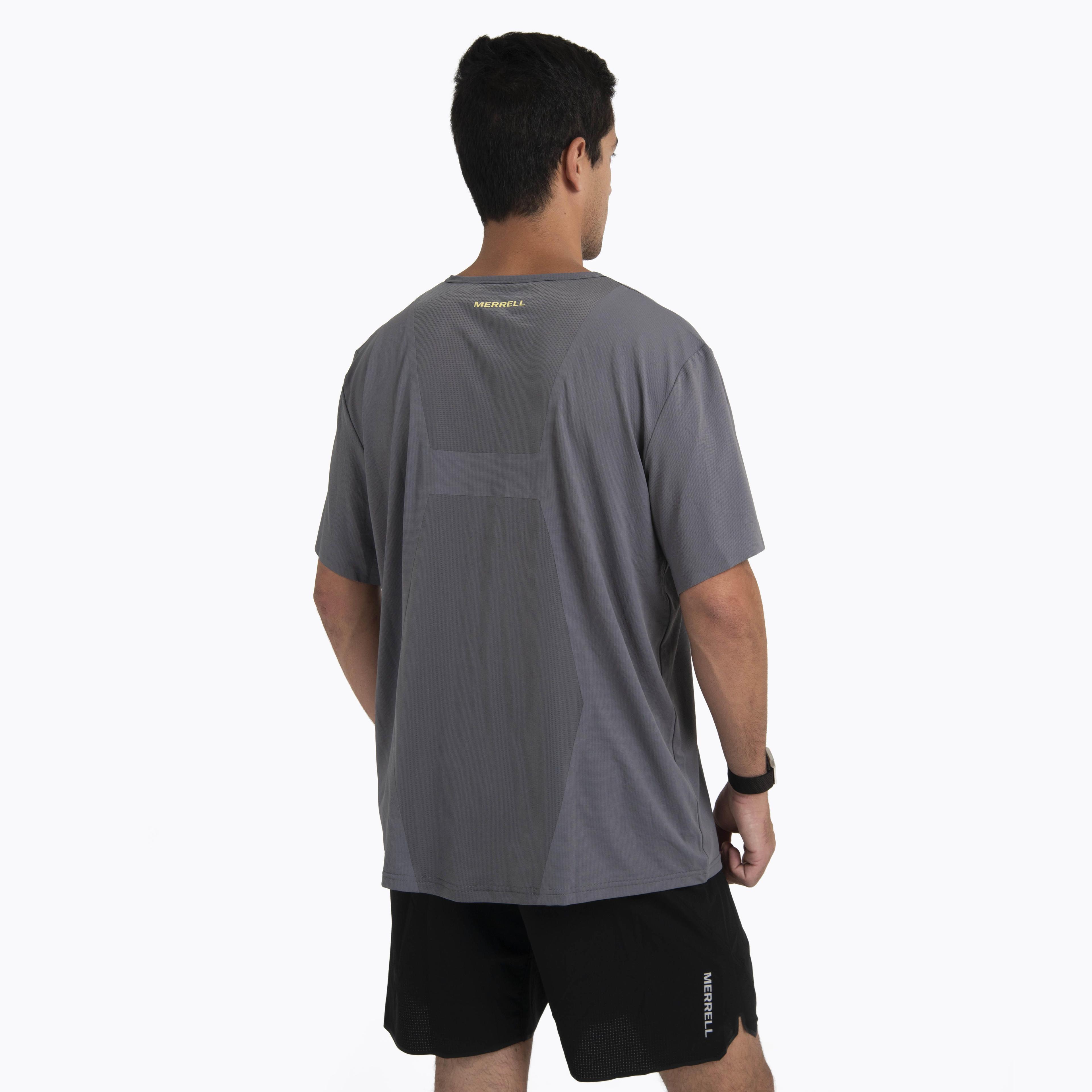Polera MC Hombre Light Weight Trail Gris Oscuro-3