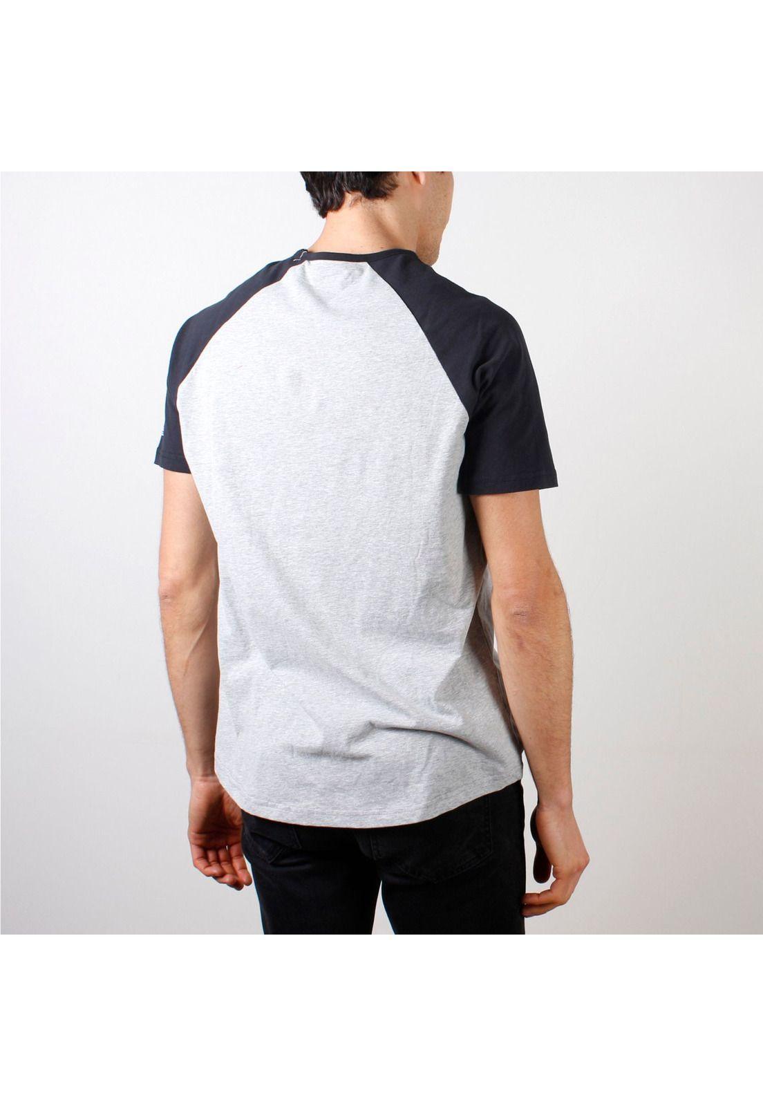 Polera Mc Hombre Logo Team Tee Gris-1