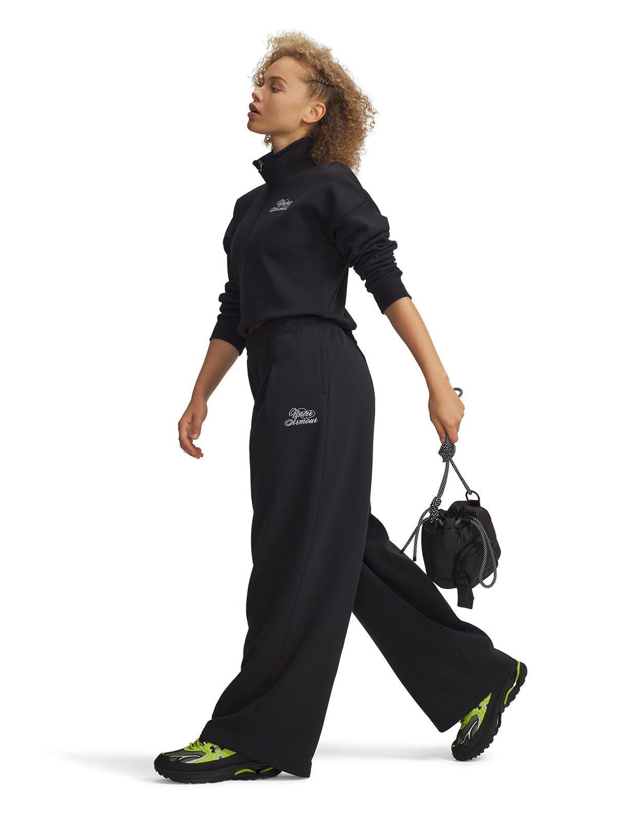 Pantalon Mujer Rival Fleece Script Negro-3