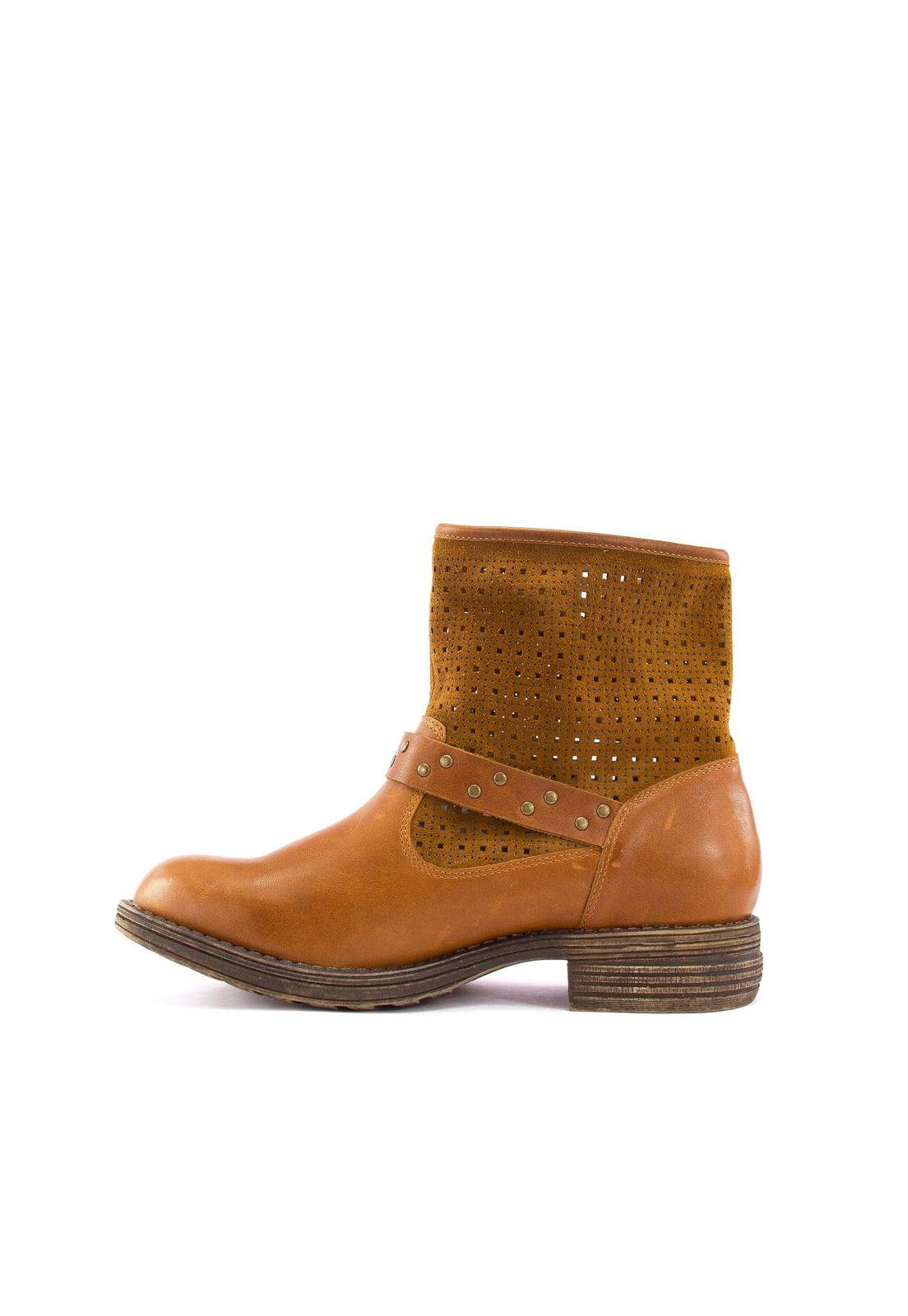 Botin  Burnaby Casual Café-4